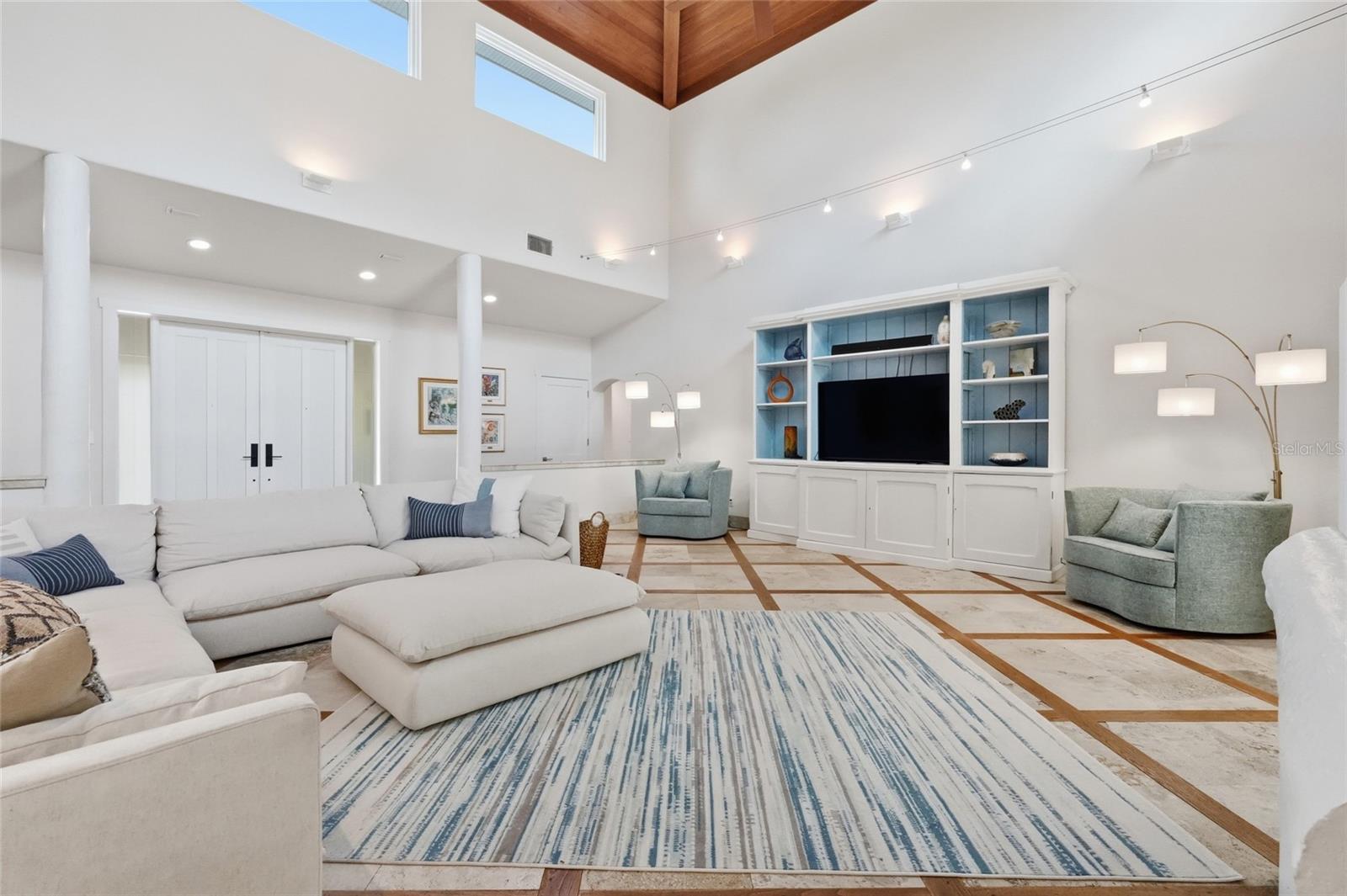 JOHNSON ESTATES - Residential