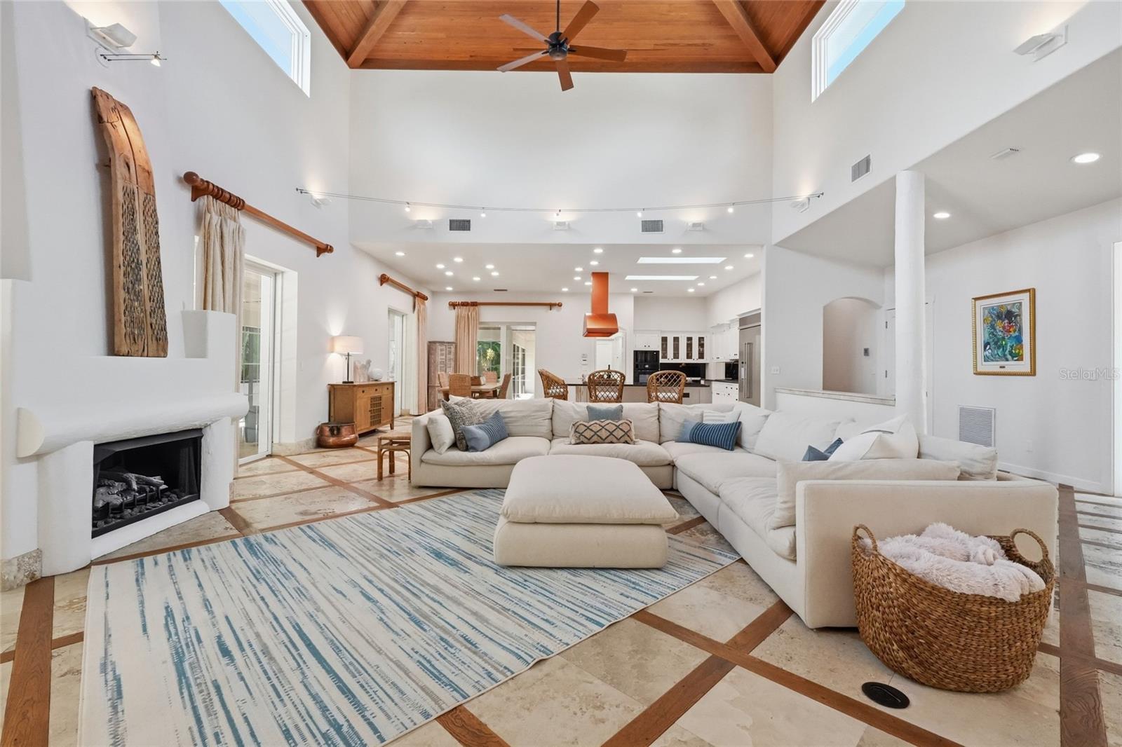 JOHNSON ESTATES - Residential