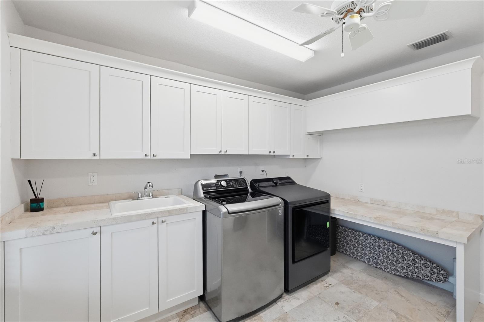 JOHNSON ESTATES - Residential