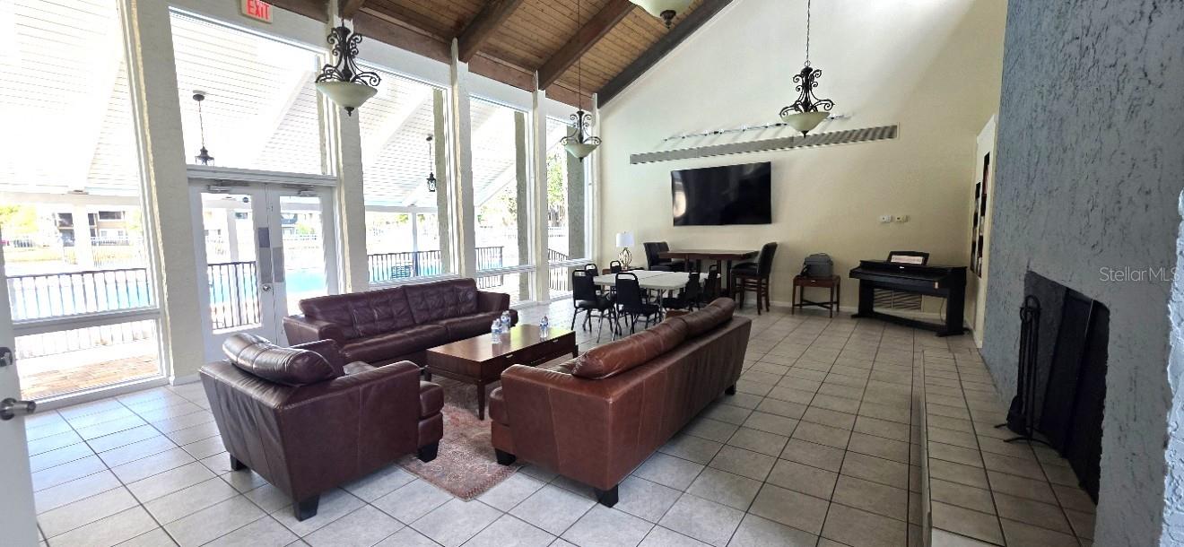 WINDHOVER CONDO - Residential