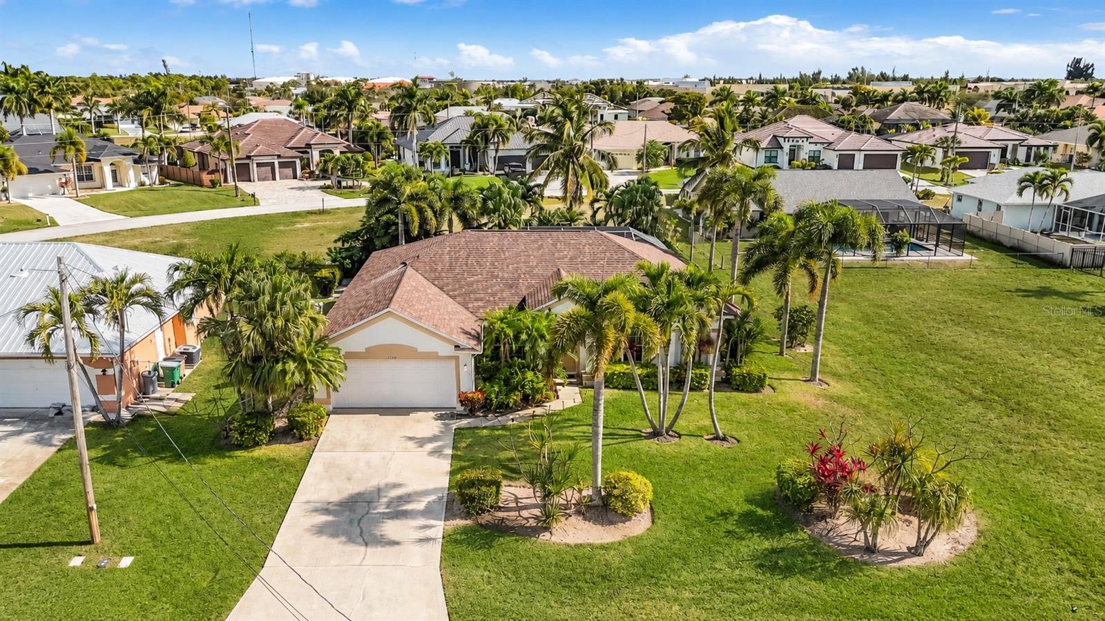 CAPE CORAL - Residential