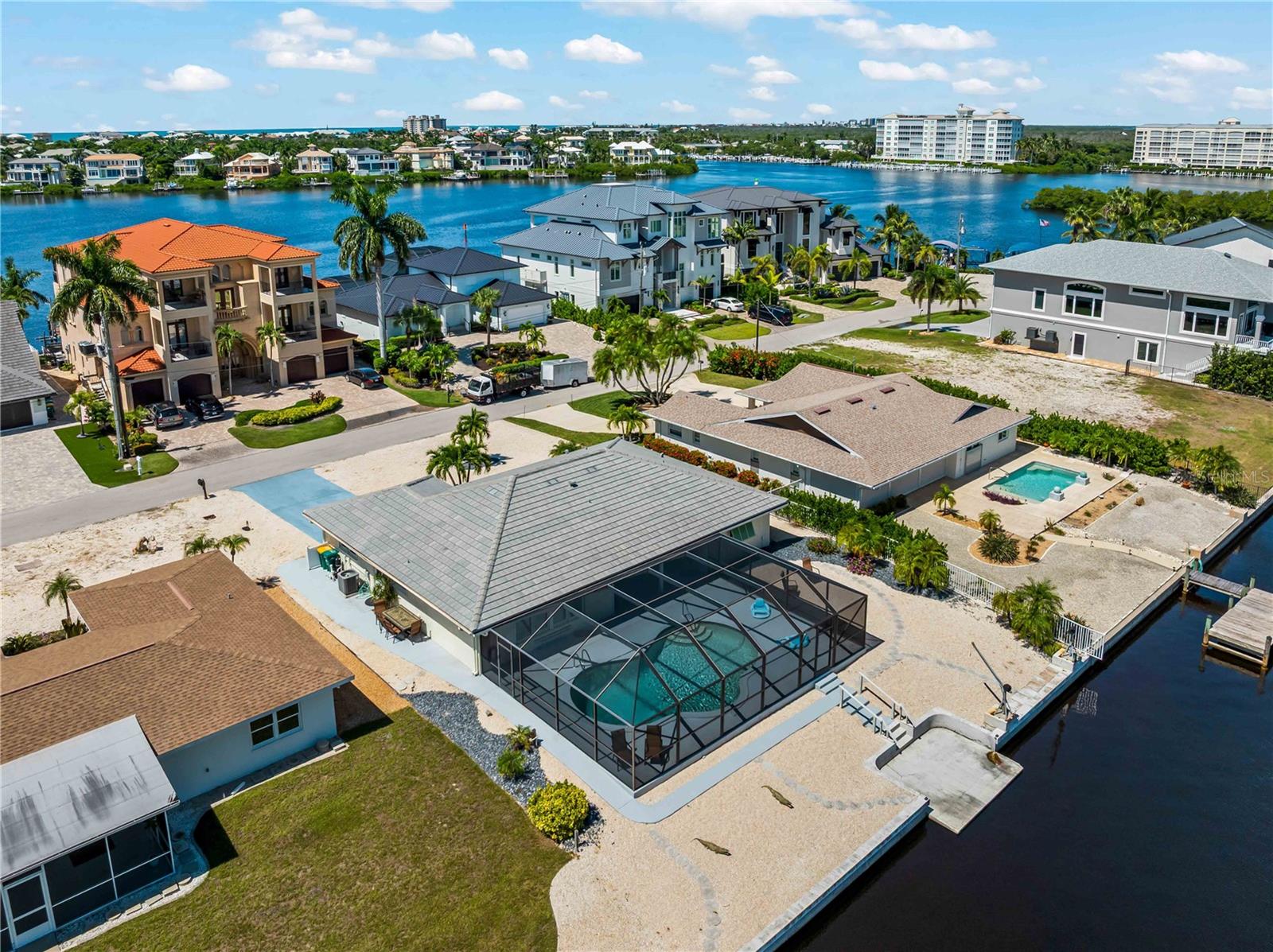 LITTLE HICKORY SHORES UNIT 3 - Residential