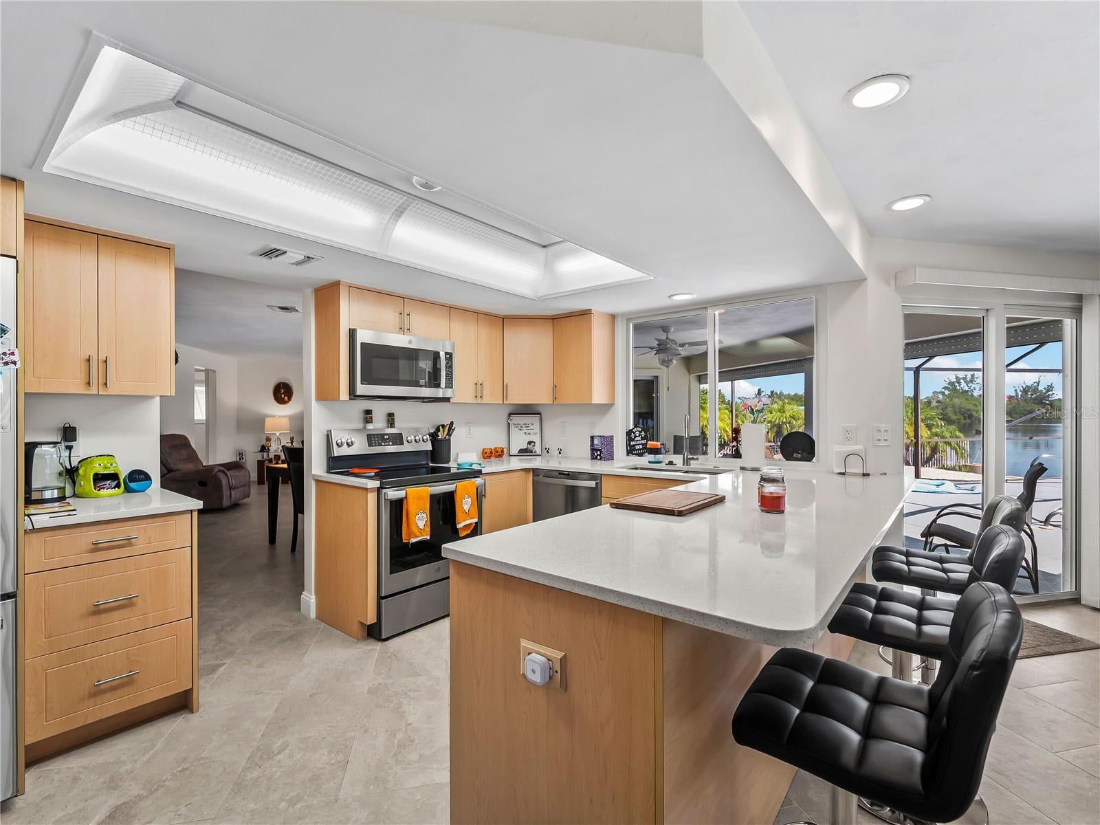 LITTLE HICKORY SHORES UNIT 3 - Residential