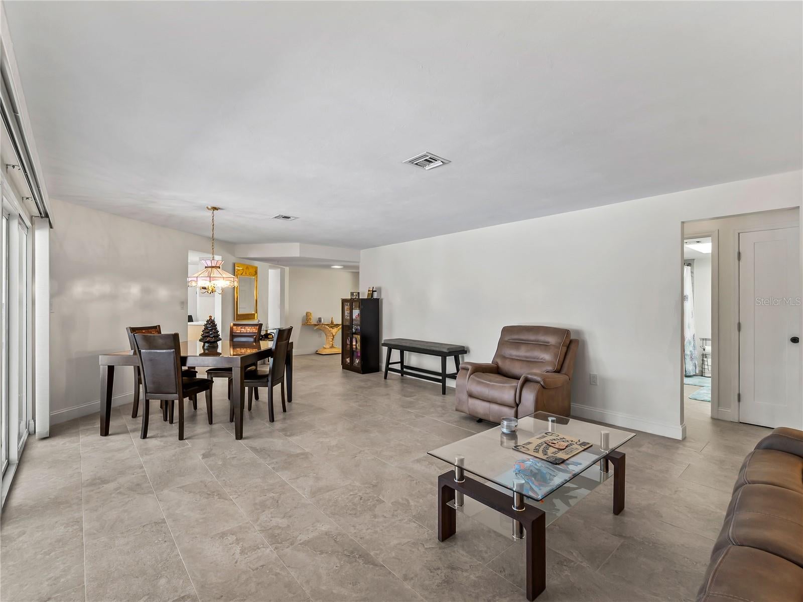 LITTLE HICKORY SHORES UNIT 3 - Residential