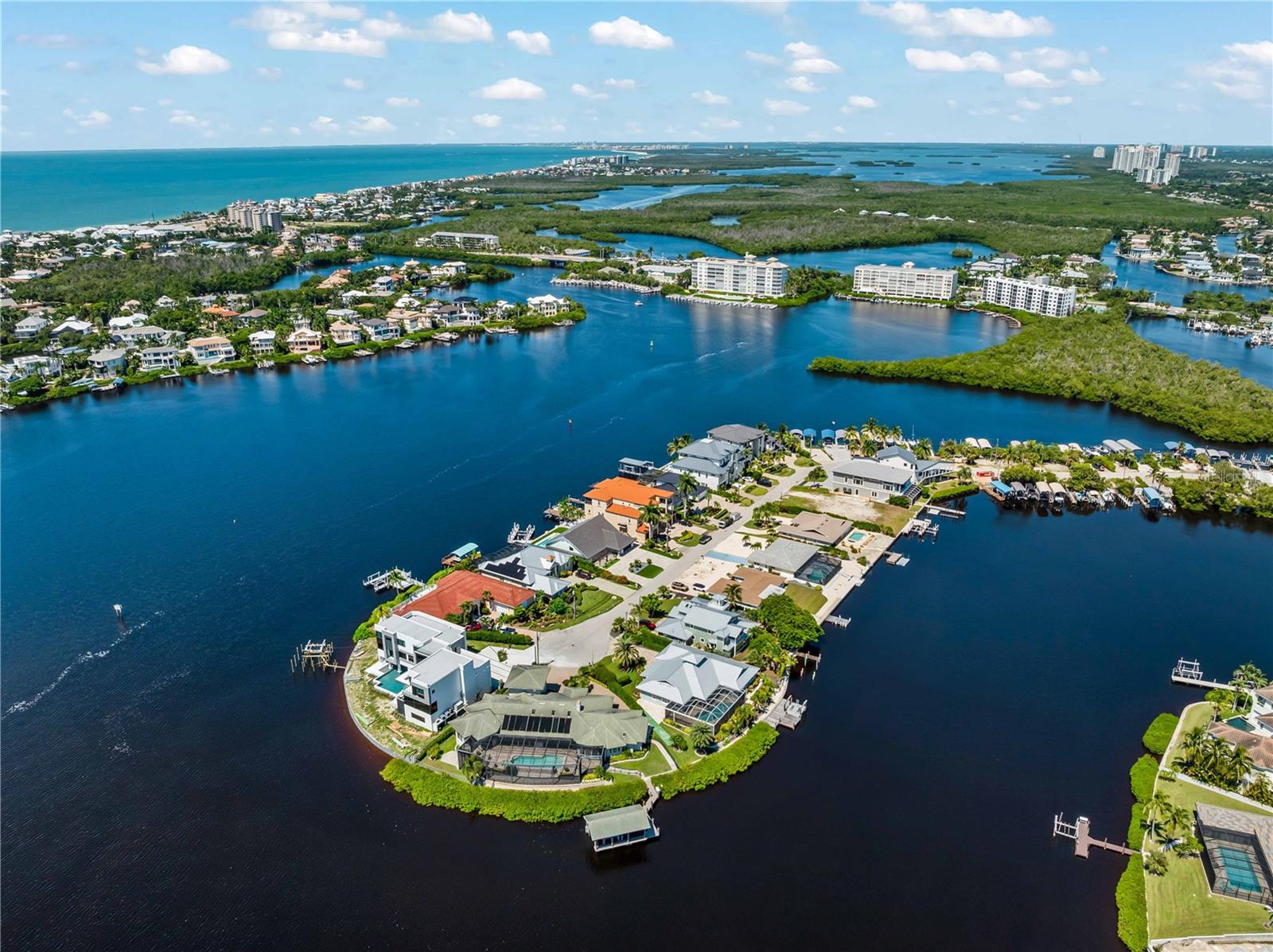 LITTLE HICKORY SHORES UNIT 3 - Residential