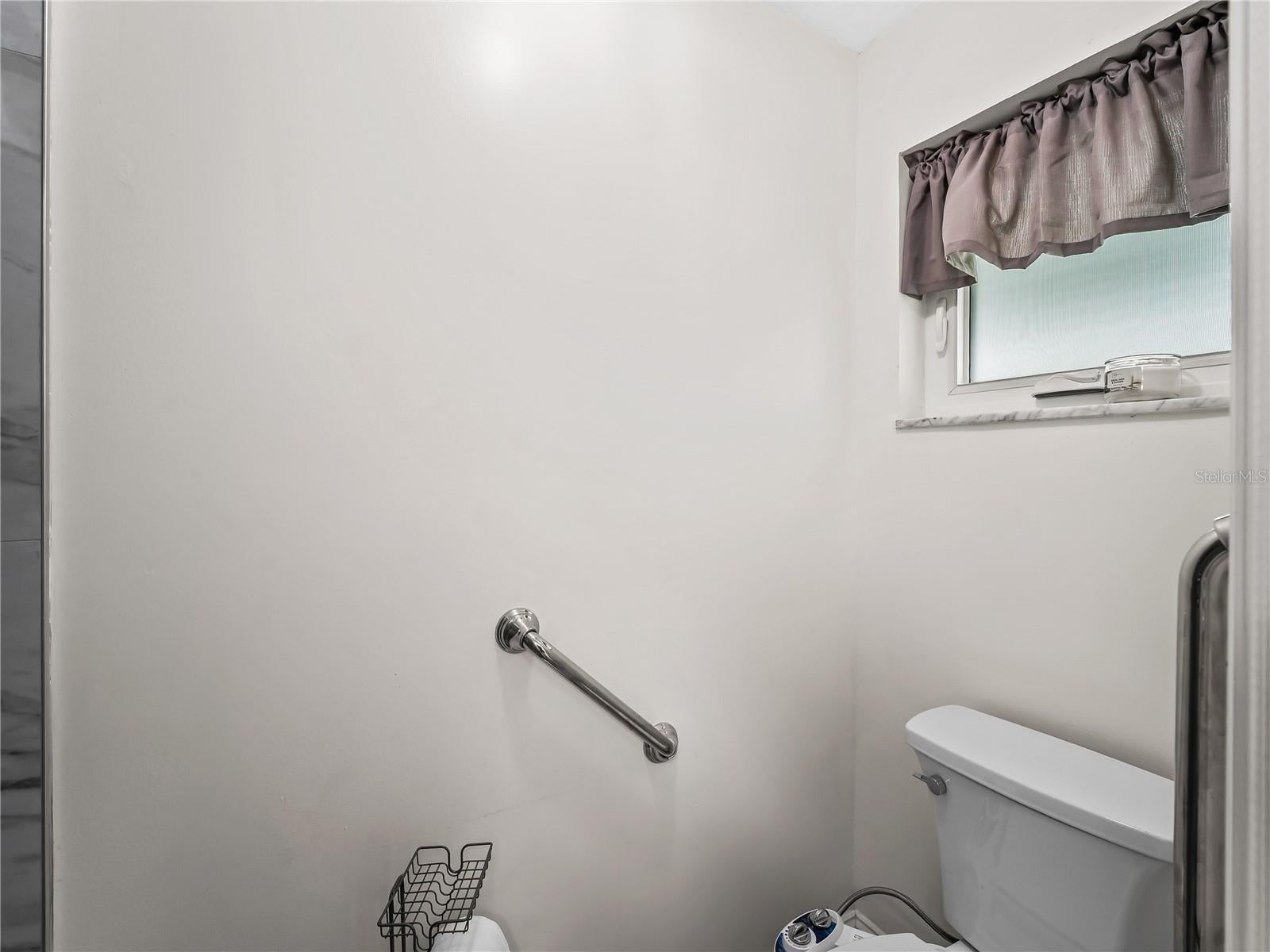 LITTLE HICKORY SHORES UNIT 3 - Residential