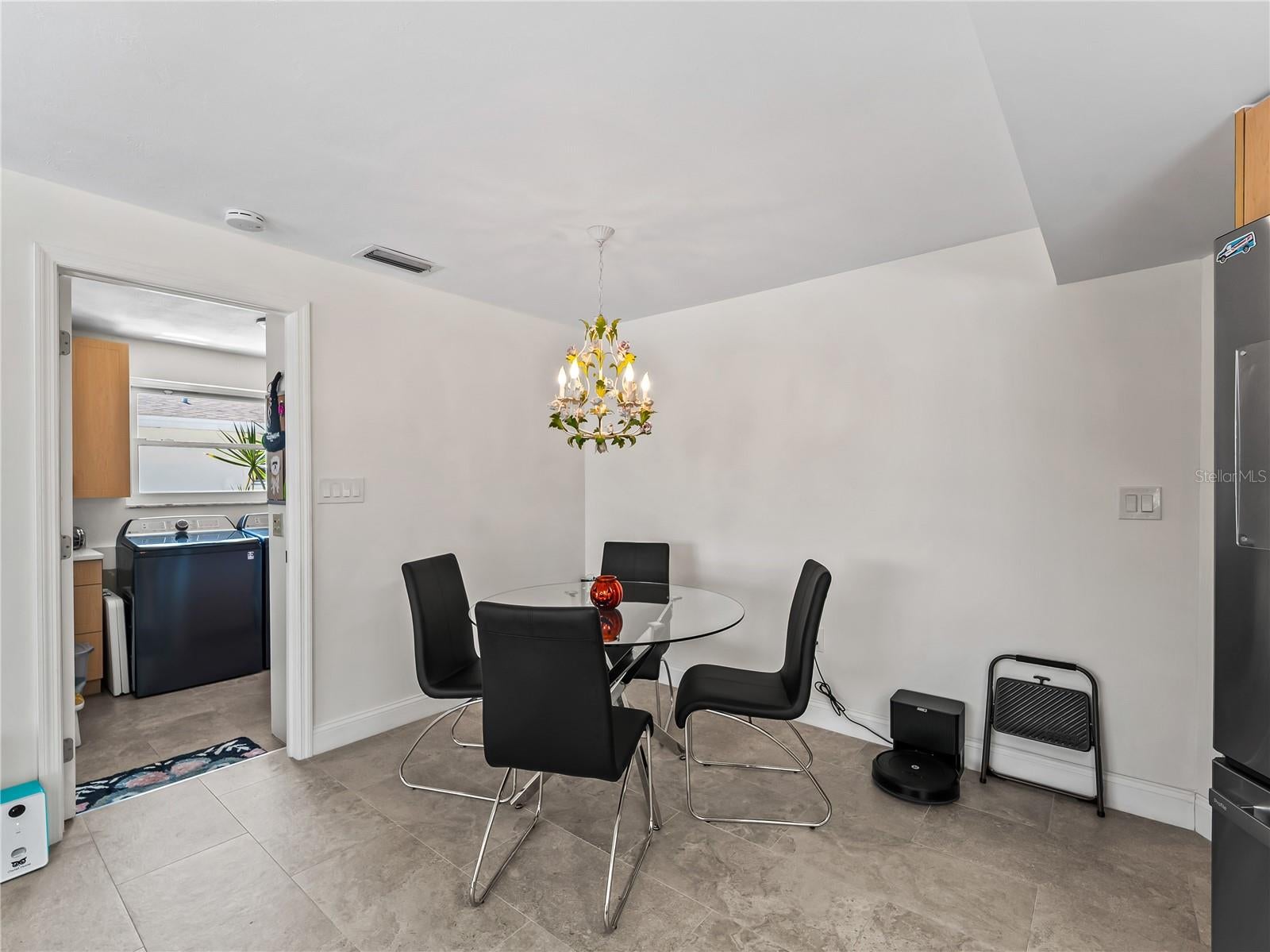 LITTLE HICKORY SHORES UNIT 3 - Residential