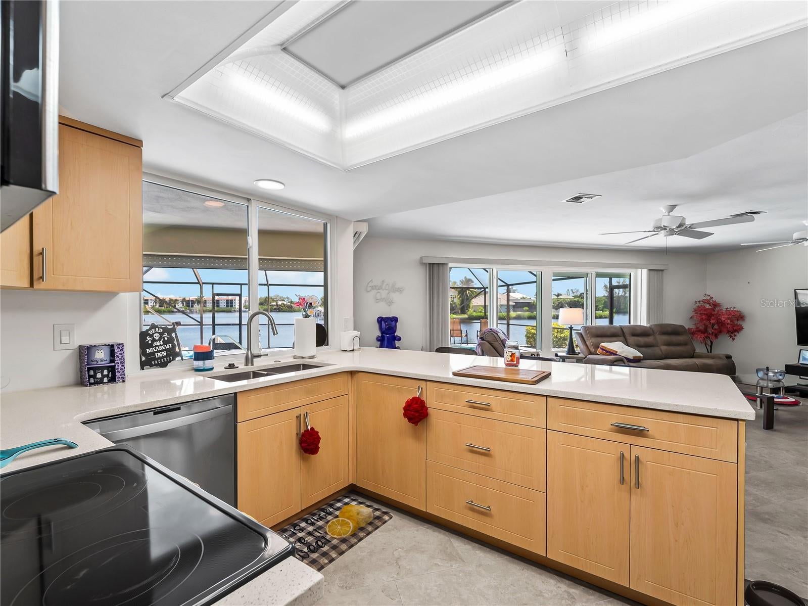 LITTLE HICKORY SHORES UNIT 3 - Residential