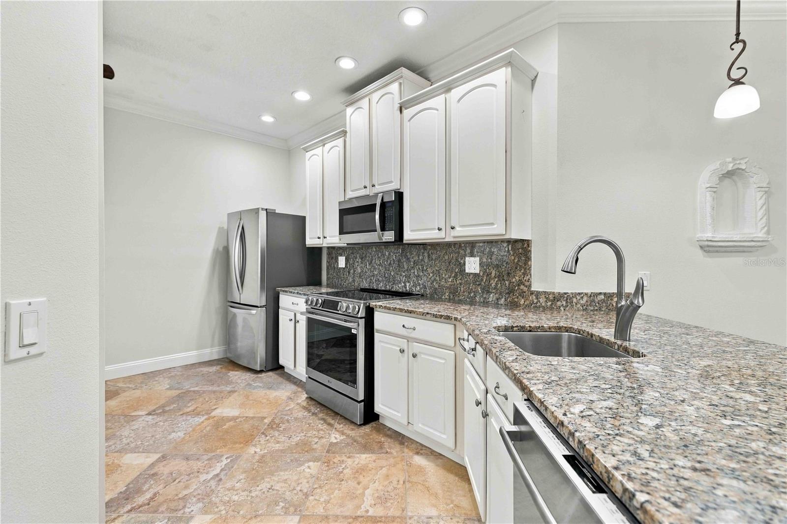 LAKERIDGE FALLS - Residential