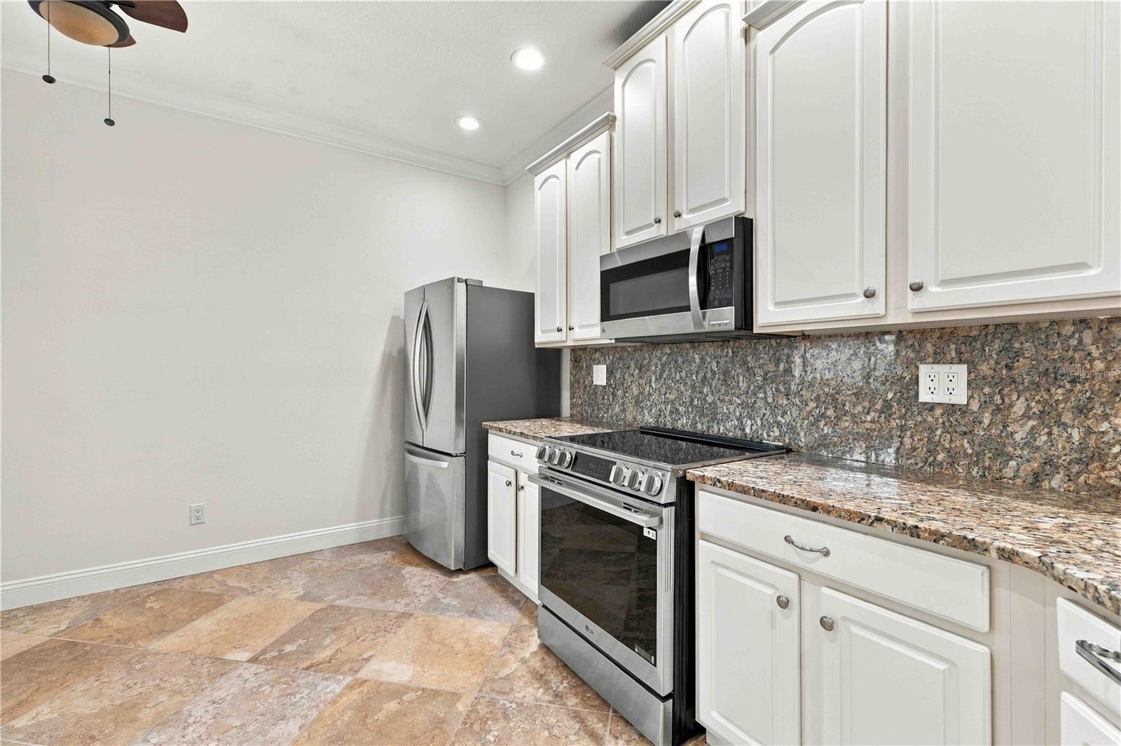 LAKERIDGE FALLS - Residential