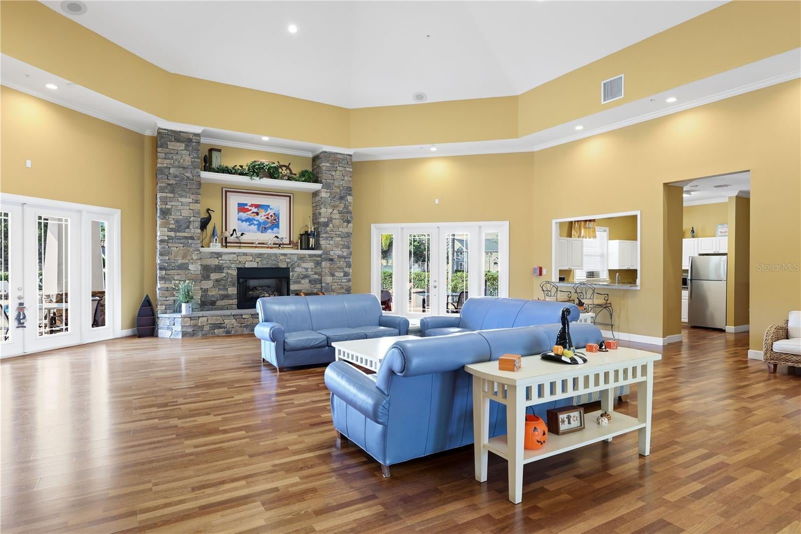 ADMIRALS WALK - Residential