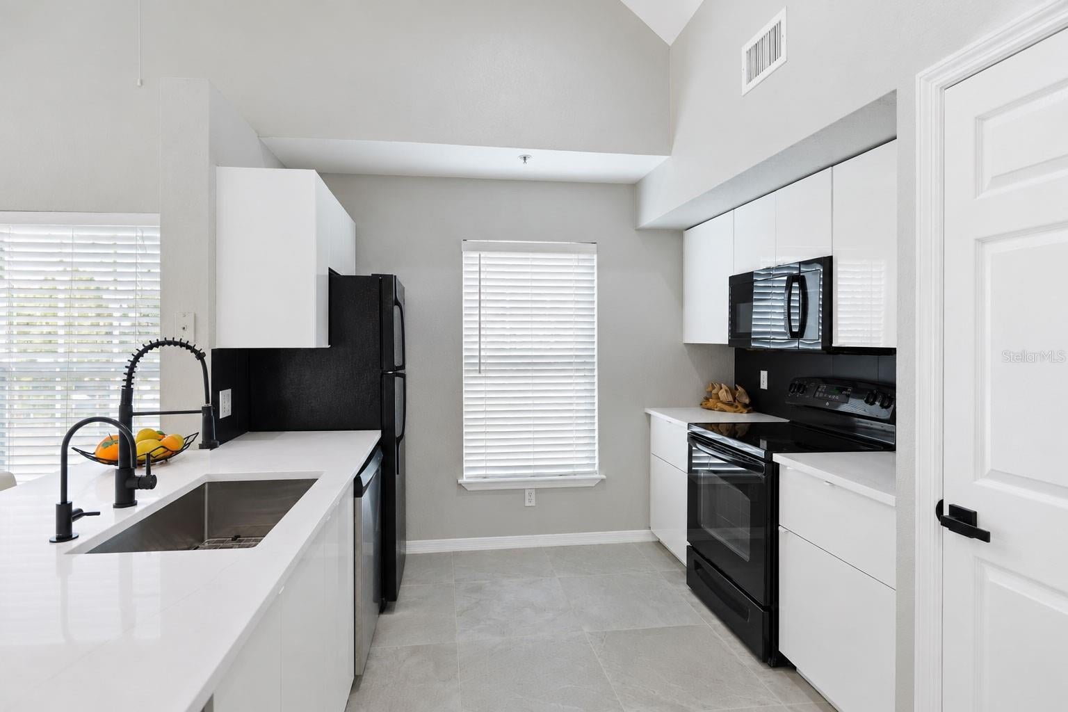 ADMIRALS WALK - Residential
