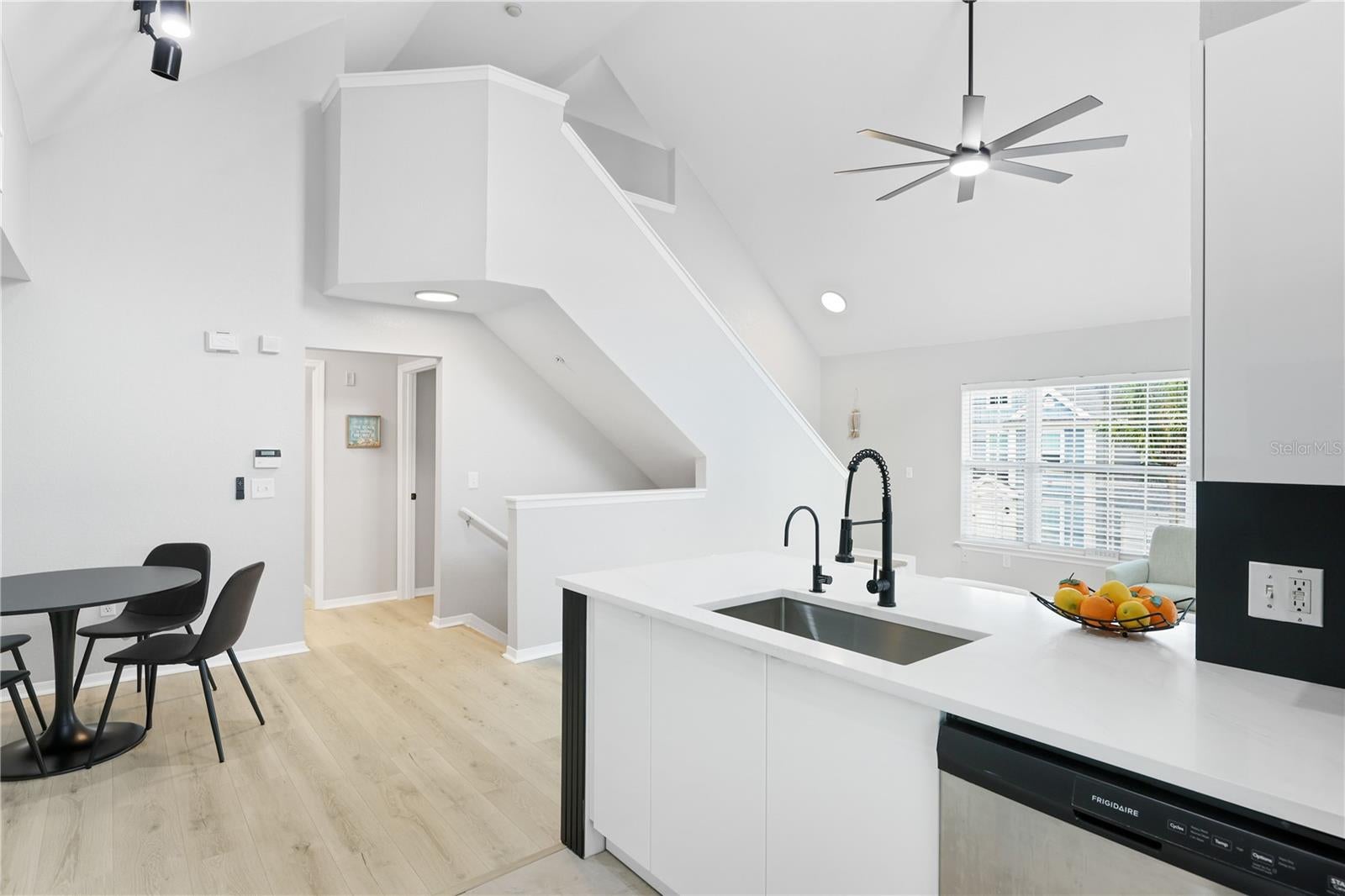 ADMIRALS WALK - Residential