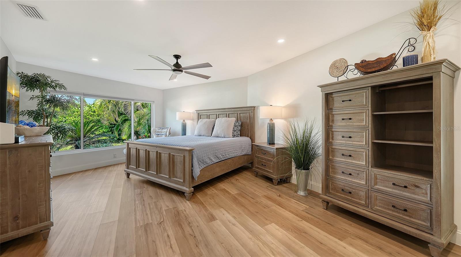 SOUTH SIDE PARK - Residential