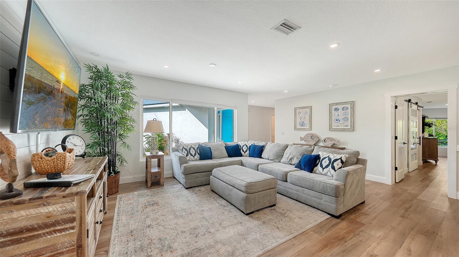 SOUTH SIDE PARK - Residential