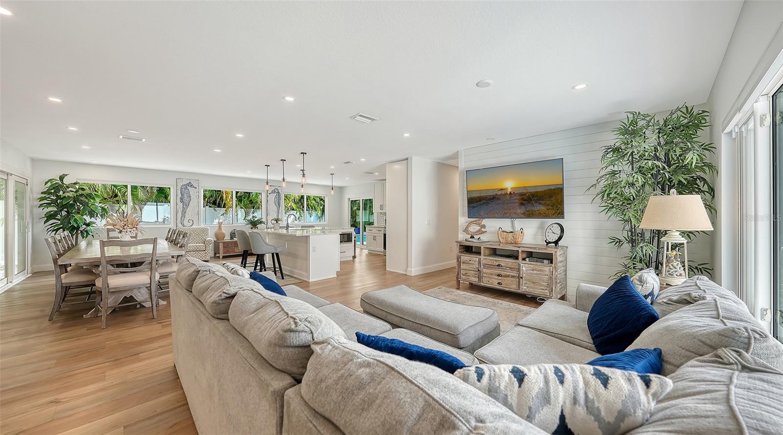 SOUTH SIDE PARK - Residential