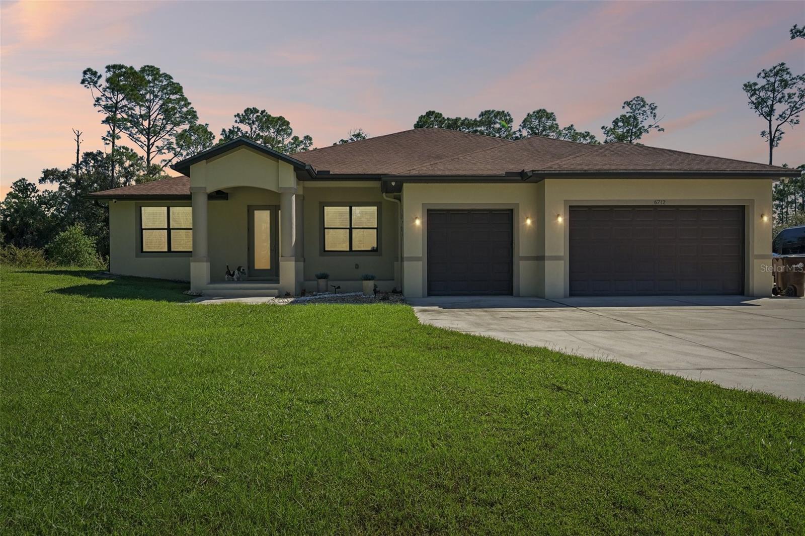 NORTH PORT CHARLOTTE ESTATES - Residential