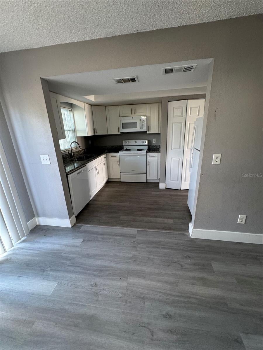 TEMPLE TERRACE PATIO HOMES A C - Residential