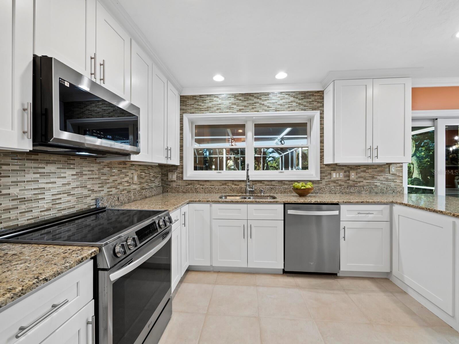 LOT 5 SARA SANDS UNIT 1 - Residential