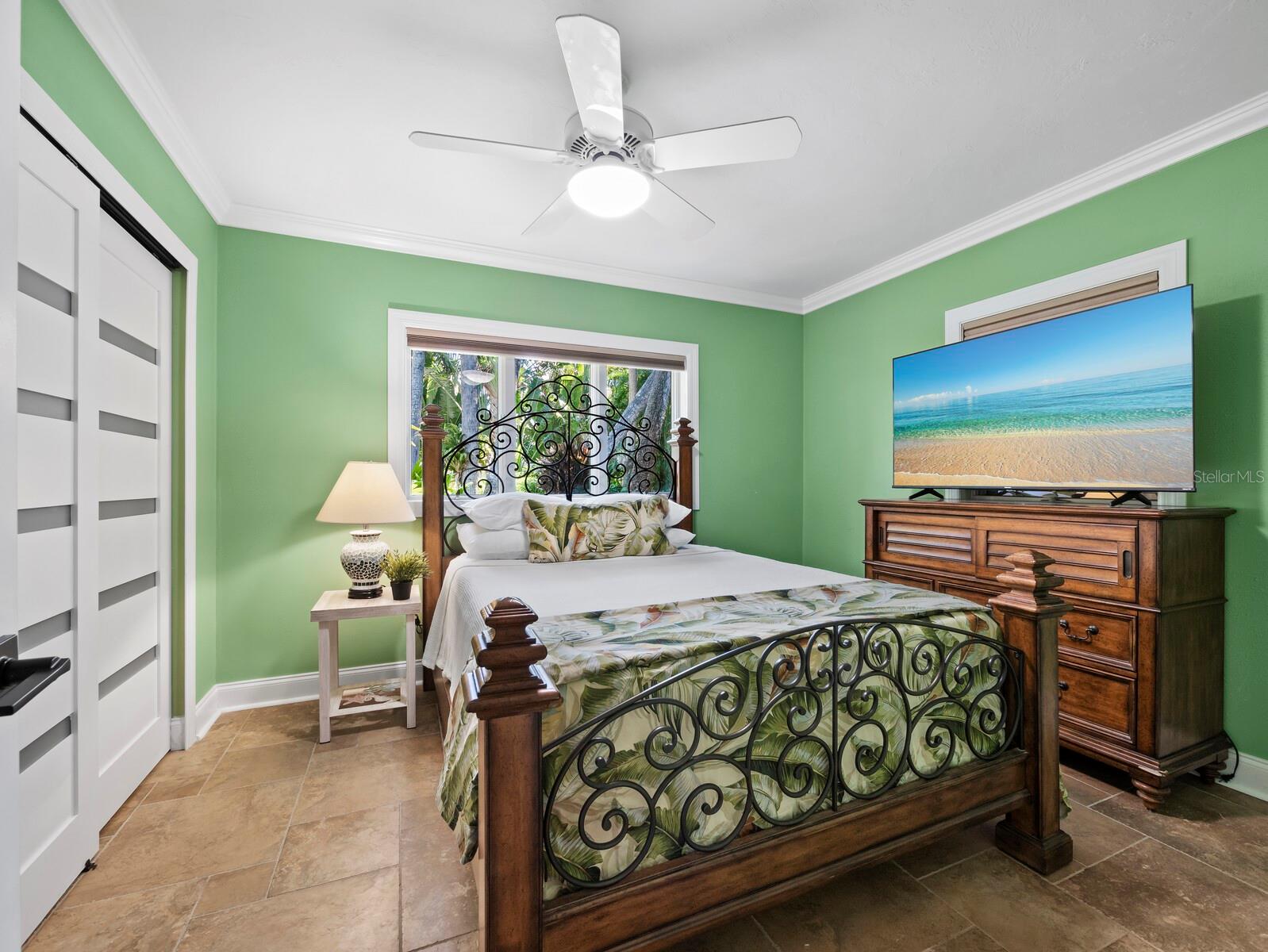 LOT 5 SARA SANDS UNIT 1 - Residential
