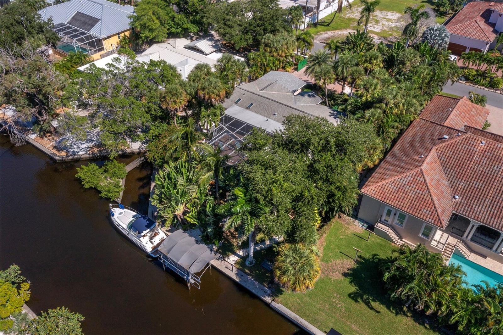 LOT 5 SARA SANDS UNIT 1 - Residential