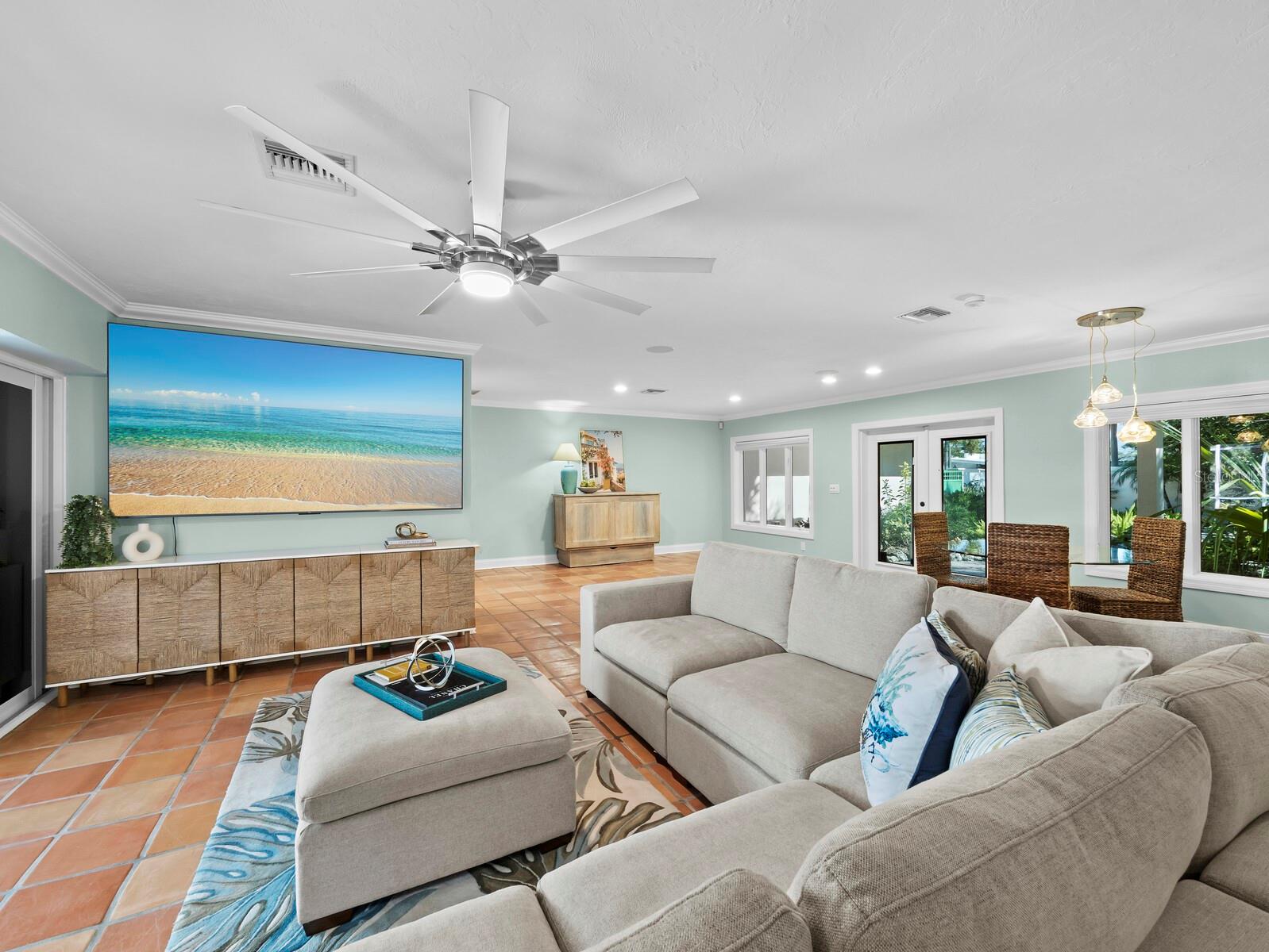 LOT 5 SARA SANDS UNIT 1 - Residential