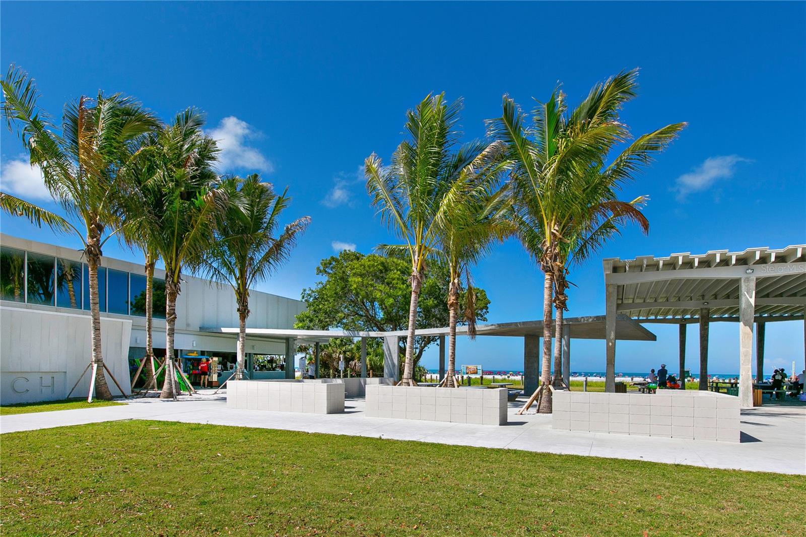 LOT 5 SARA SANDS UNIT 1 - Residential