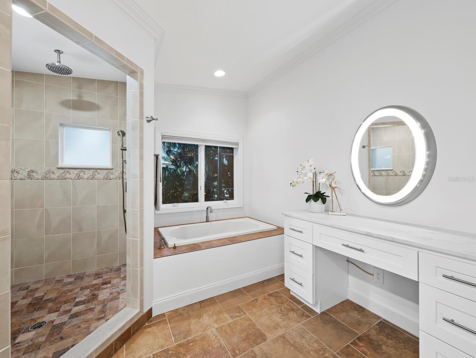 LOT 5 SARA SANDS UNIT 1 - Residential