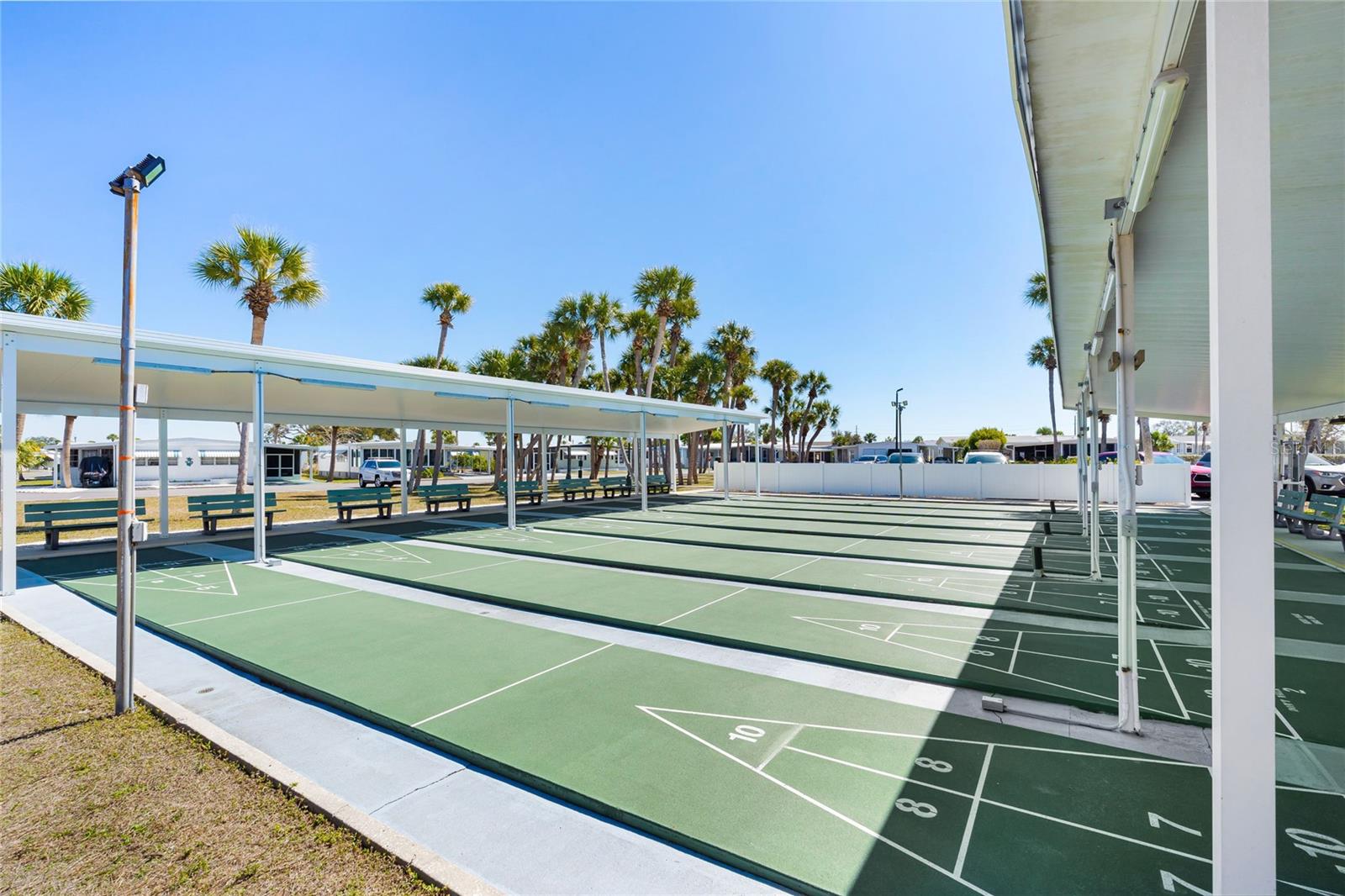 VENICE ISLE - Residential