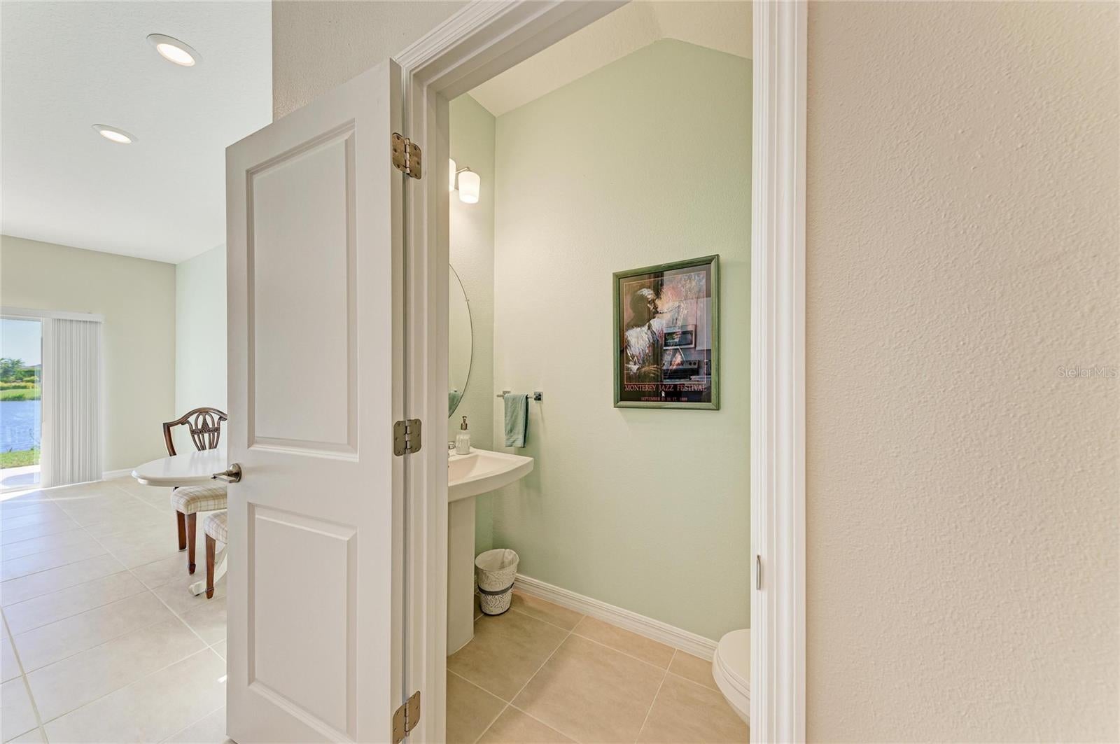 SKYE RANCH NBRHD 2 TWNHMS NORT - Residential