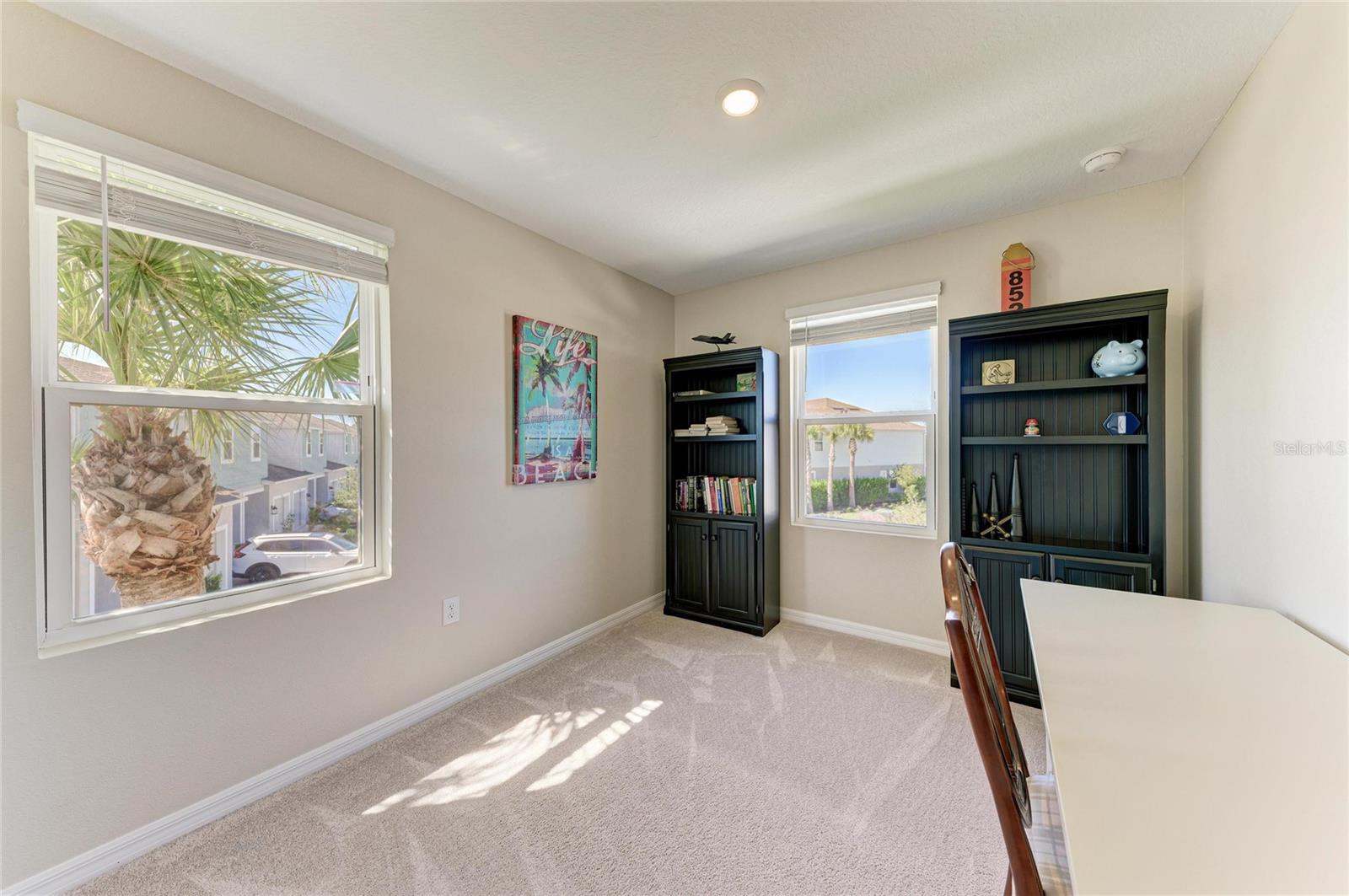 SKYE RANCH NBRHD 2 TWNHMS NORT - Residential