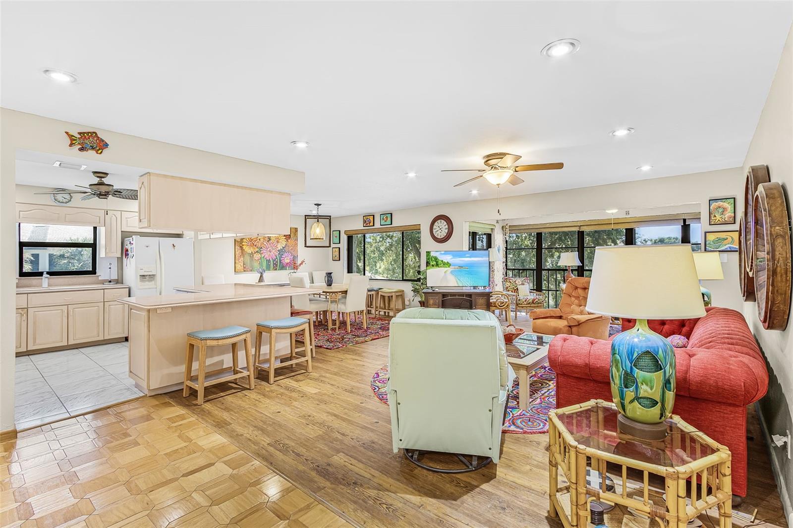 COMMODORE CLUB CONDO - Residential
