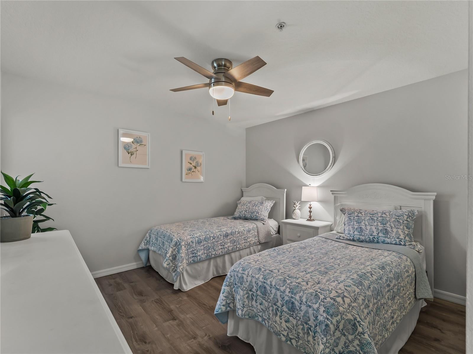 VERANDA 7 AT HERITAGE OAKS - Residential