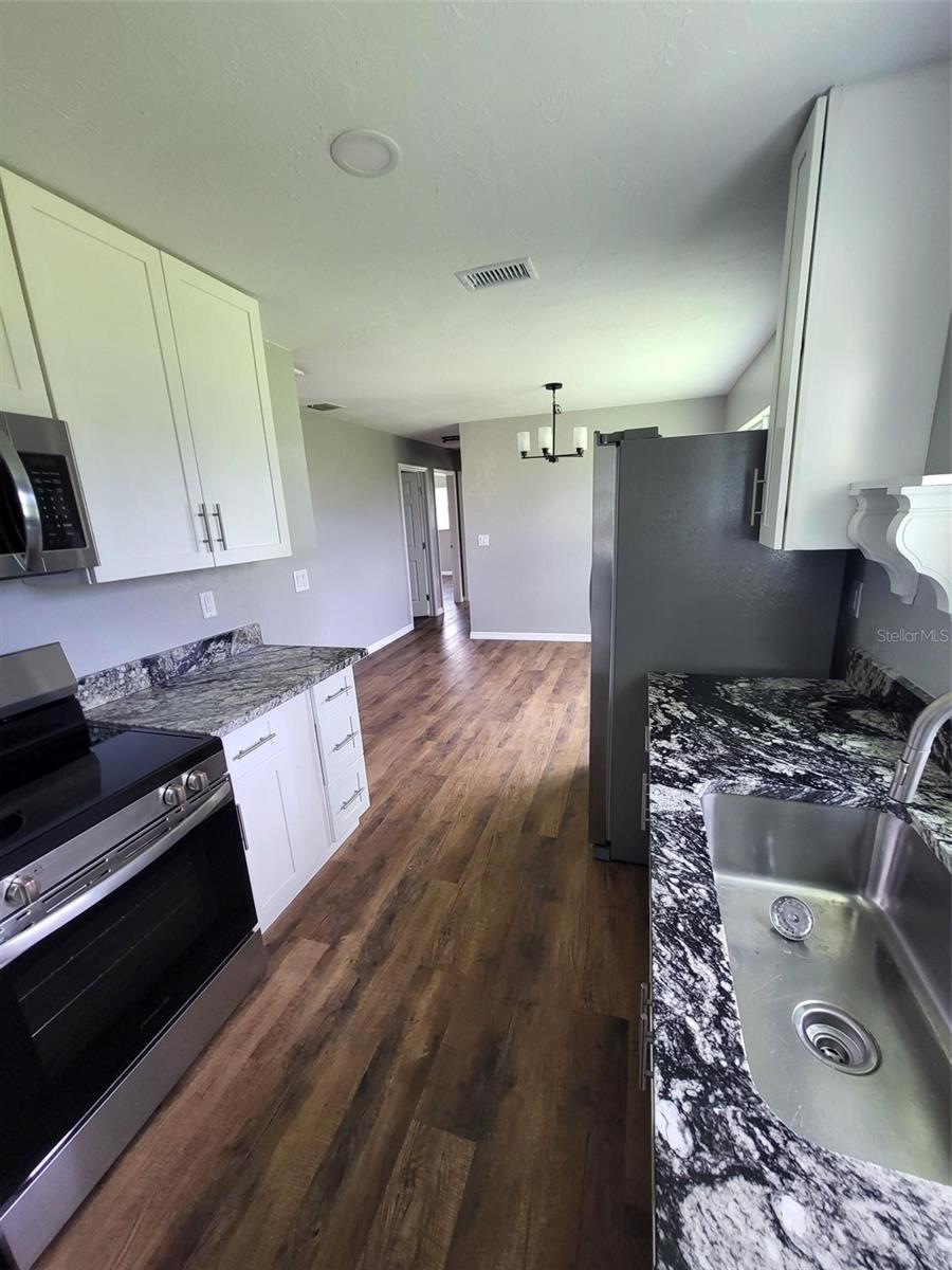 GOLDEN MELODY - Residential