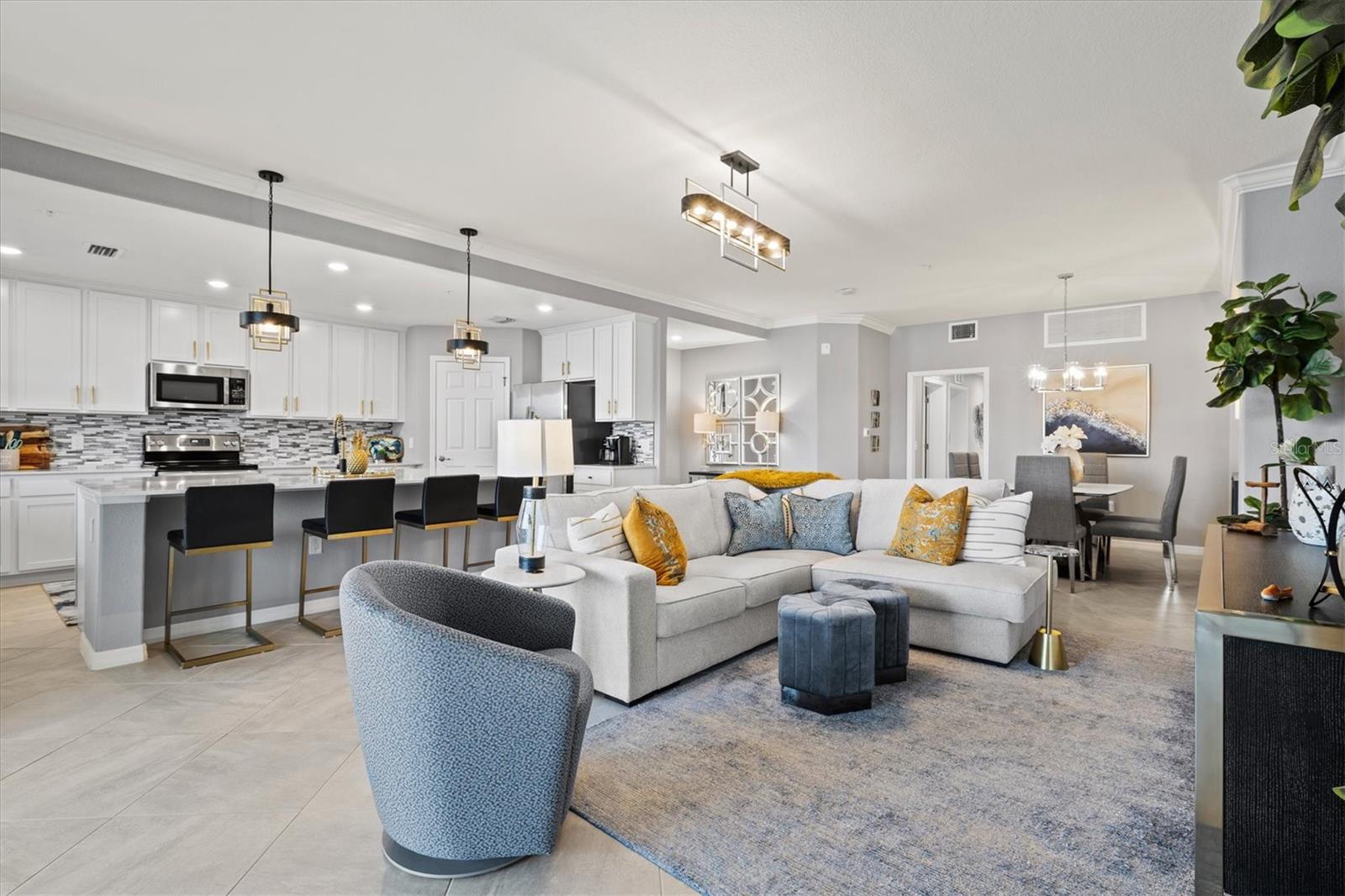 SARASOTA NATIONAL - Residential