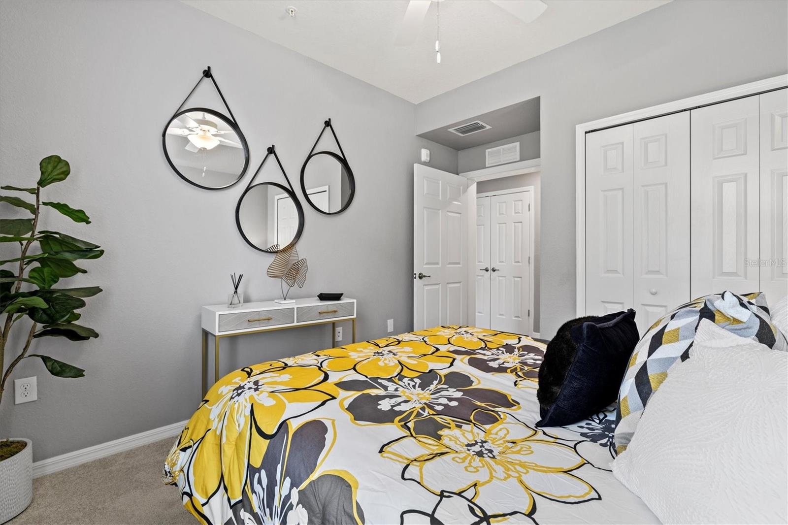 SARASOTA NATIONAL - Residential