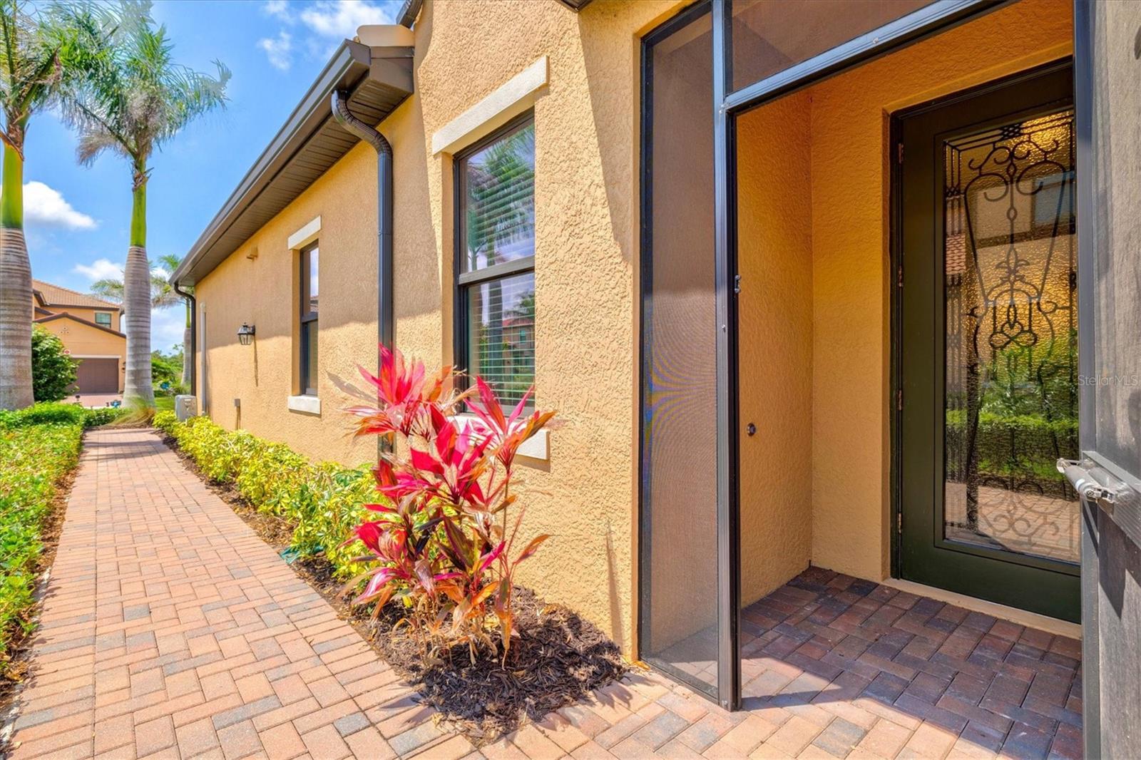 SARASOTA NATIONAL - Residential