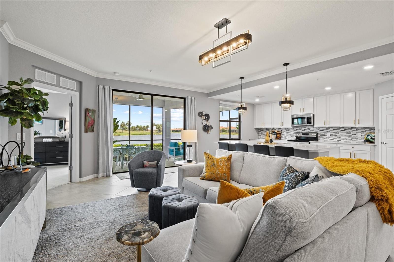 SARASOTA NATIONAL - Residential
