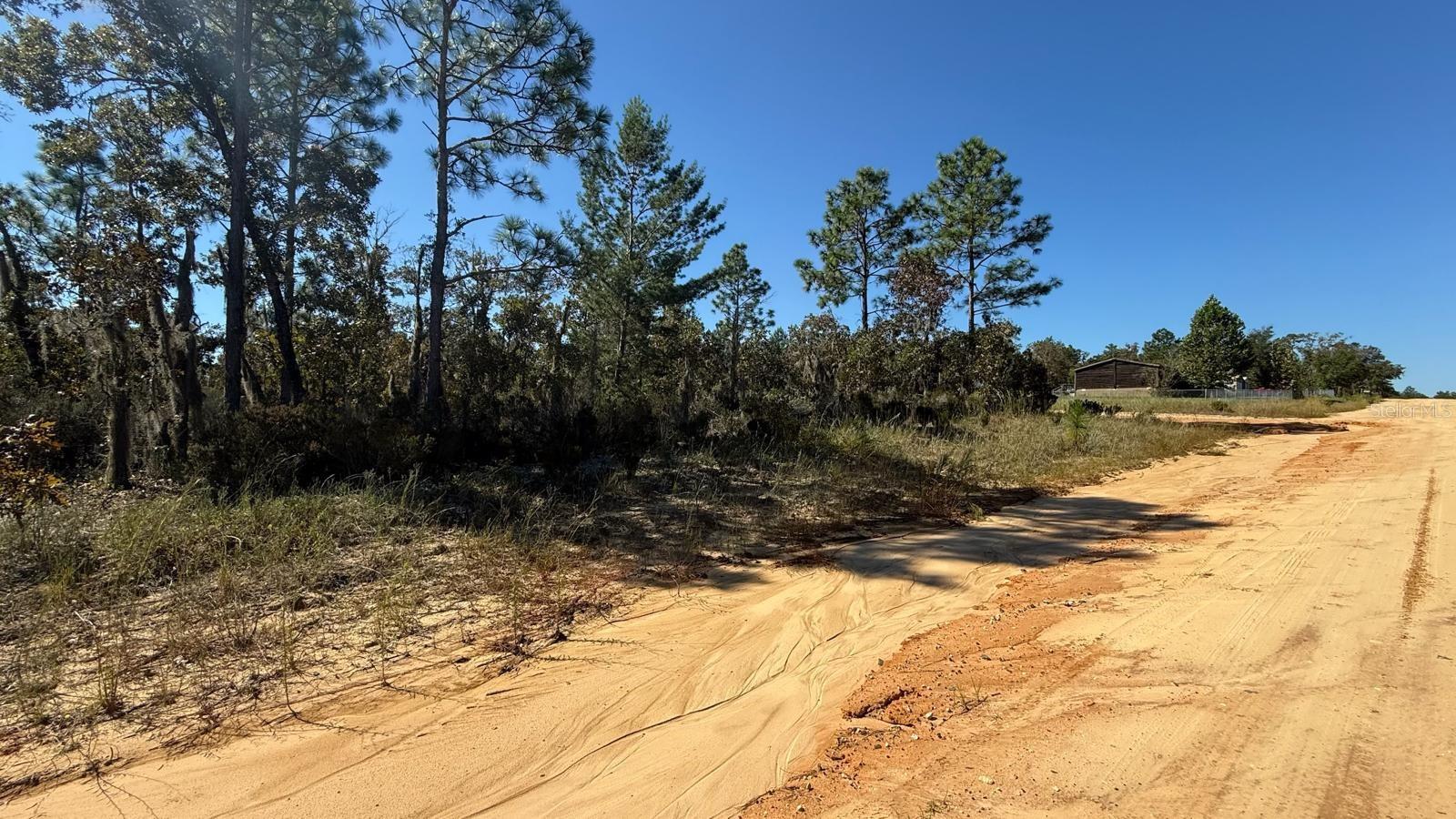 LAKE LUCY VILLAGE - Land