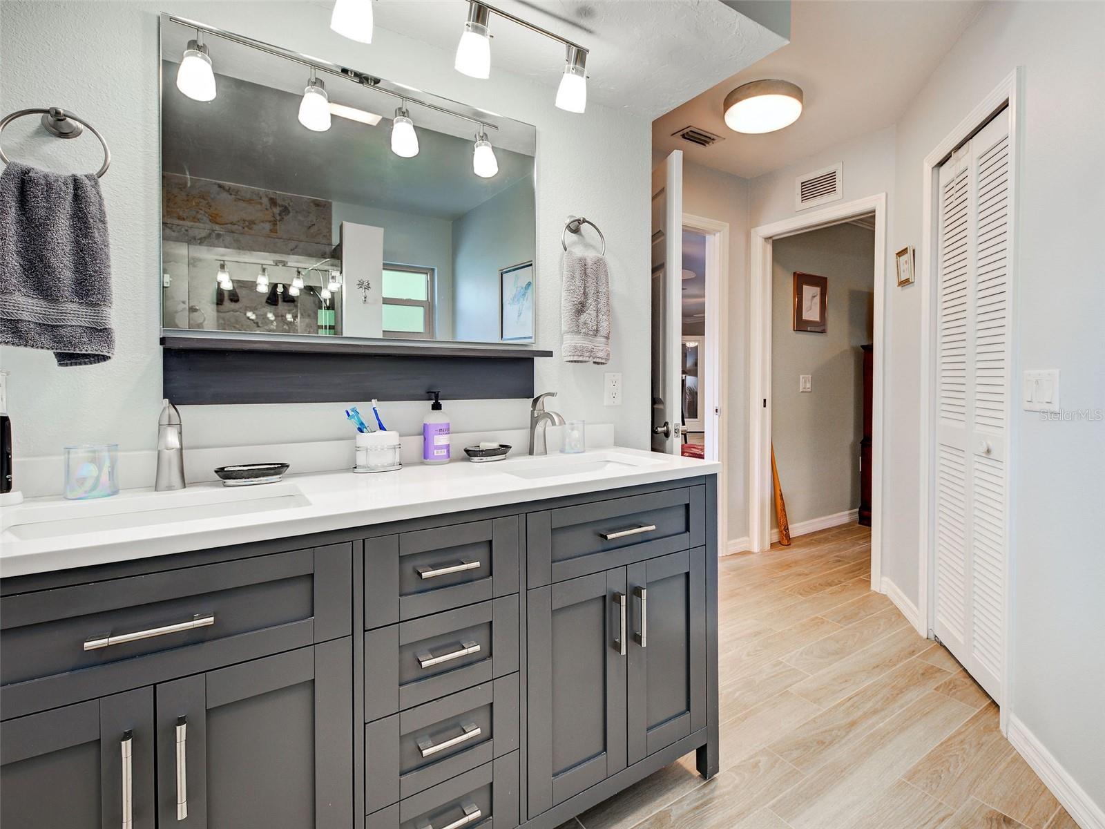 VENICE REP - Residential