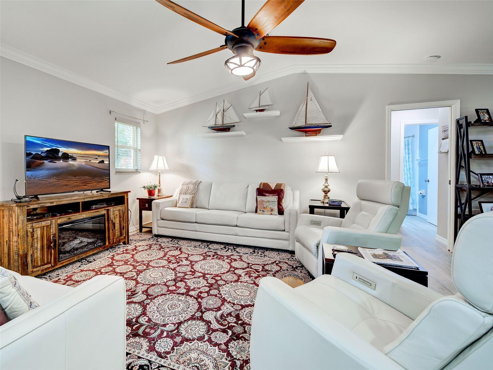 VENICE REP - Residential
