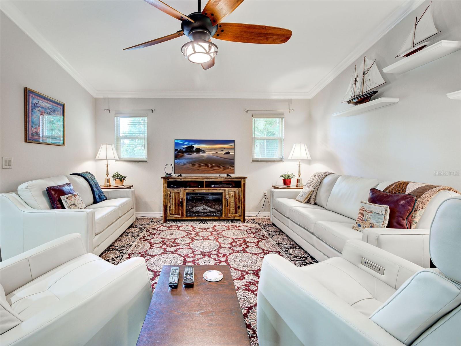VENICE REP - Residential