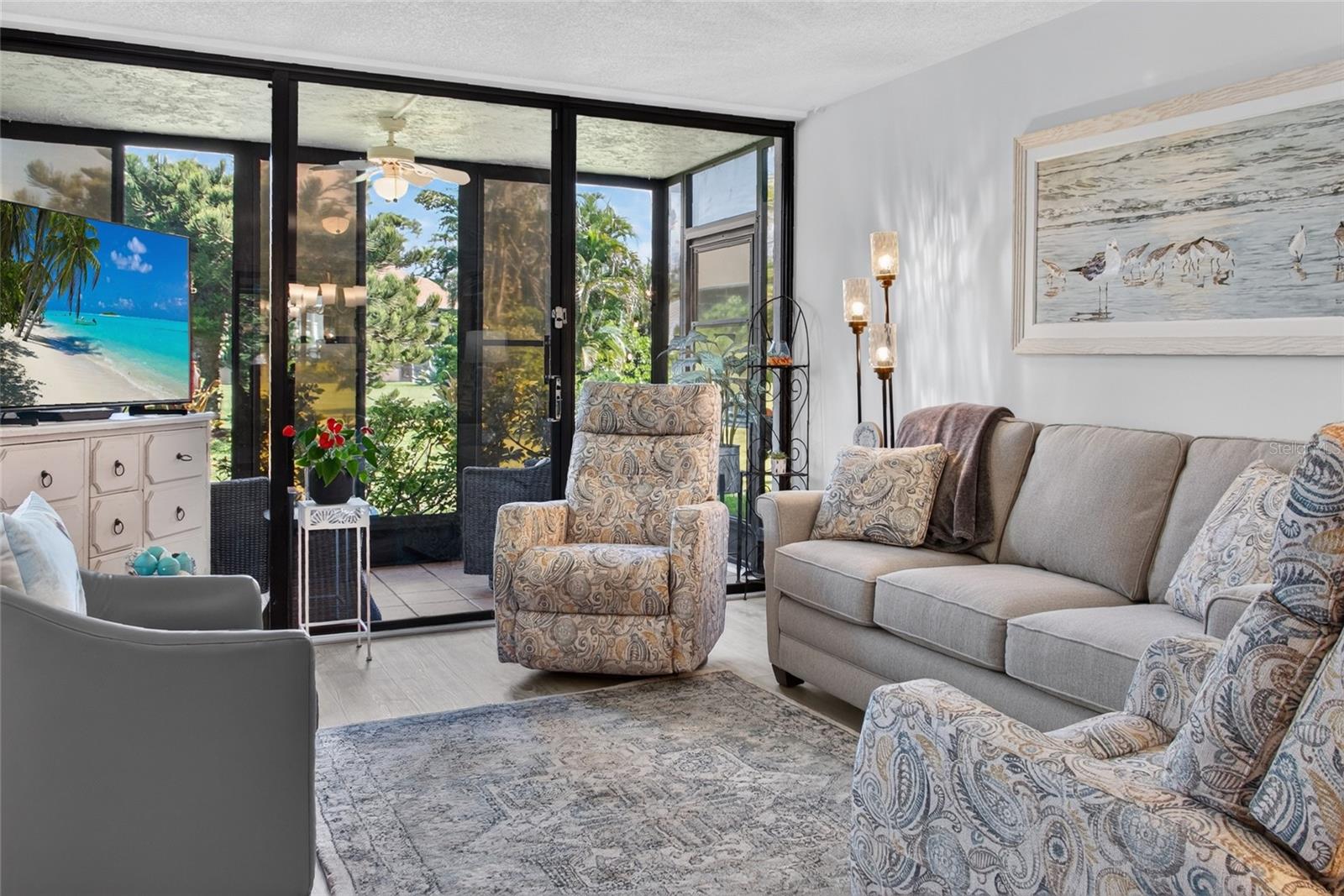 CARDINAL CONDO APTS / BIRD BAY VILLAGE - Residential