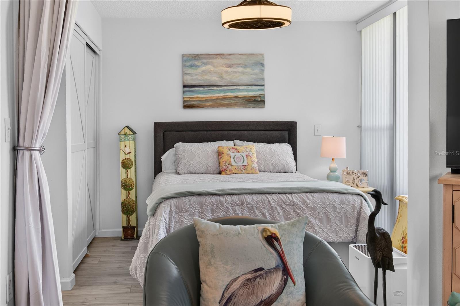 CARDINAL CONDO APTS / BIRD BAY VILLAGE - Residential