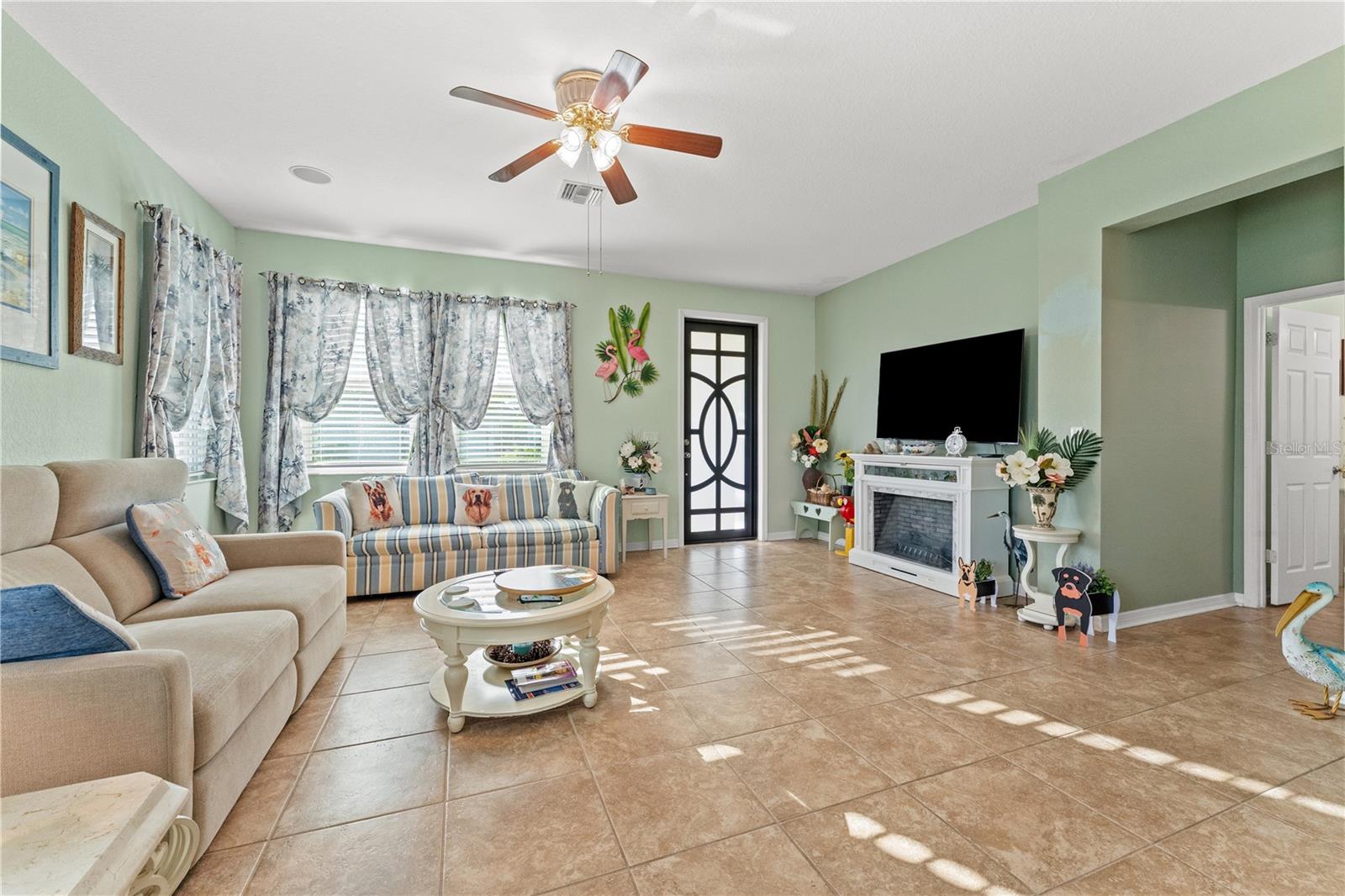 PUNTA GORDA ISLES SEC 16 - Residential