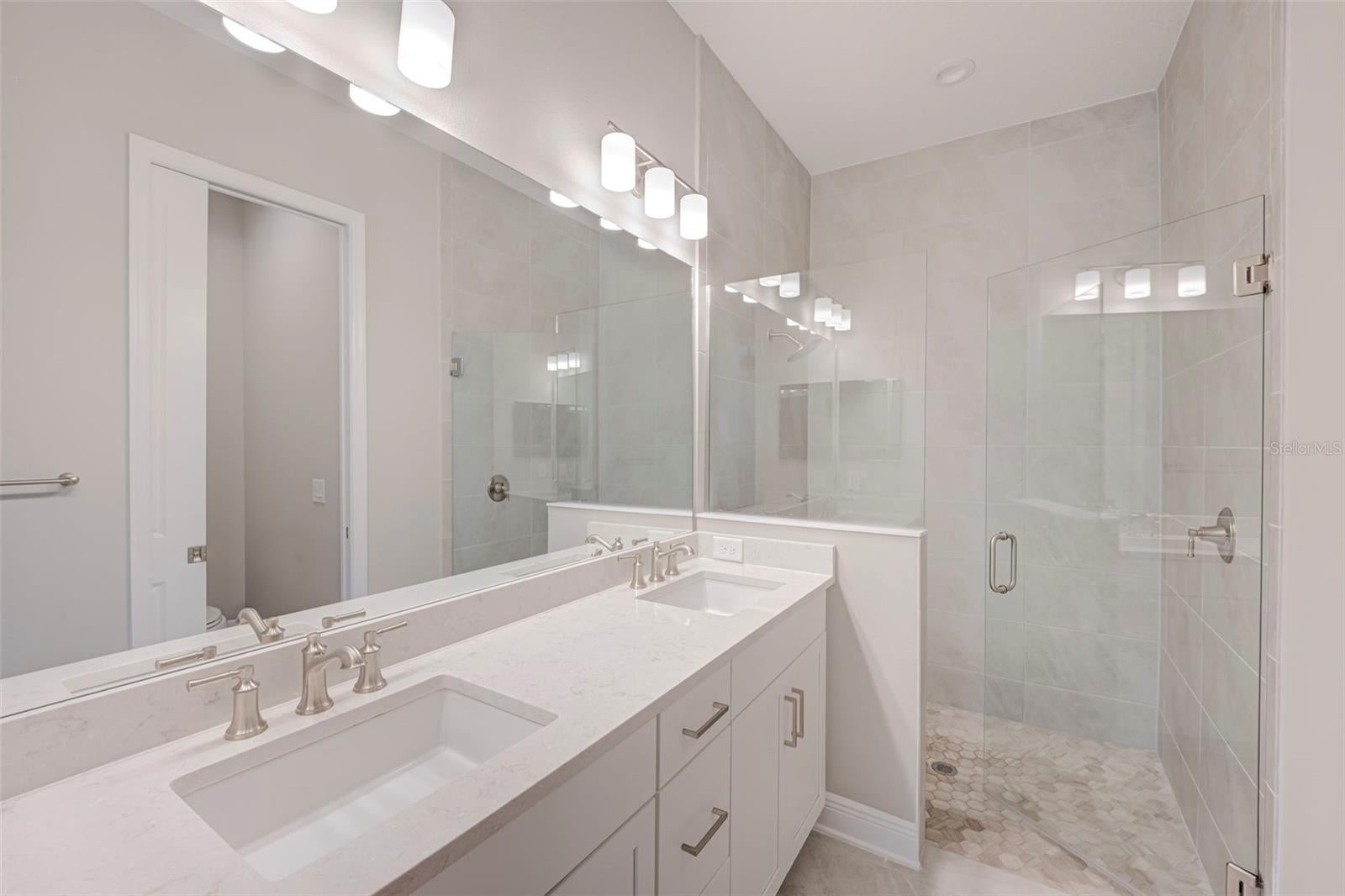 KINGS GATE PH 8 - Residential