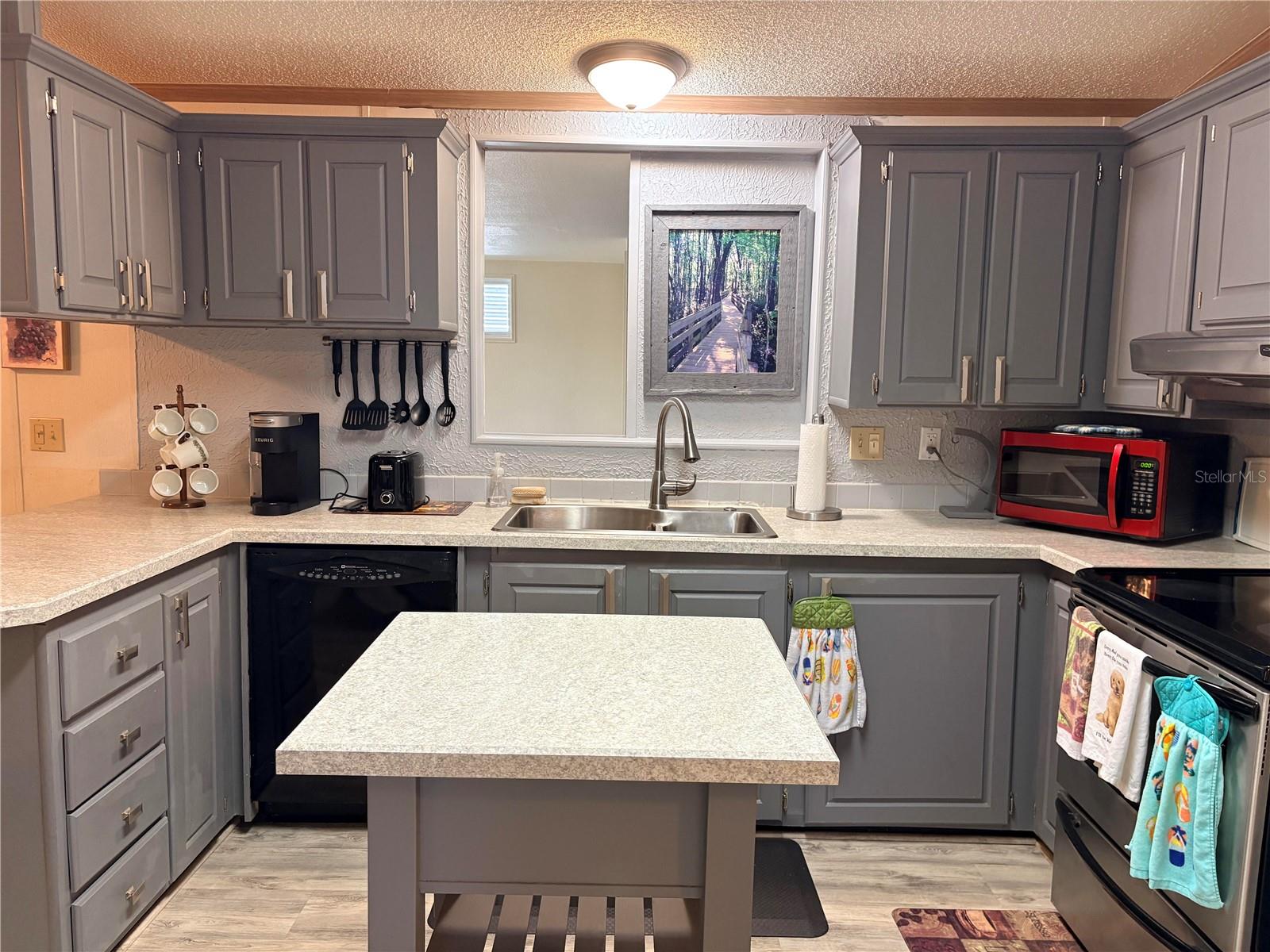LAKE ARROWHEAD MOBILE VILLAGE PH 05 - Residential