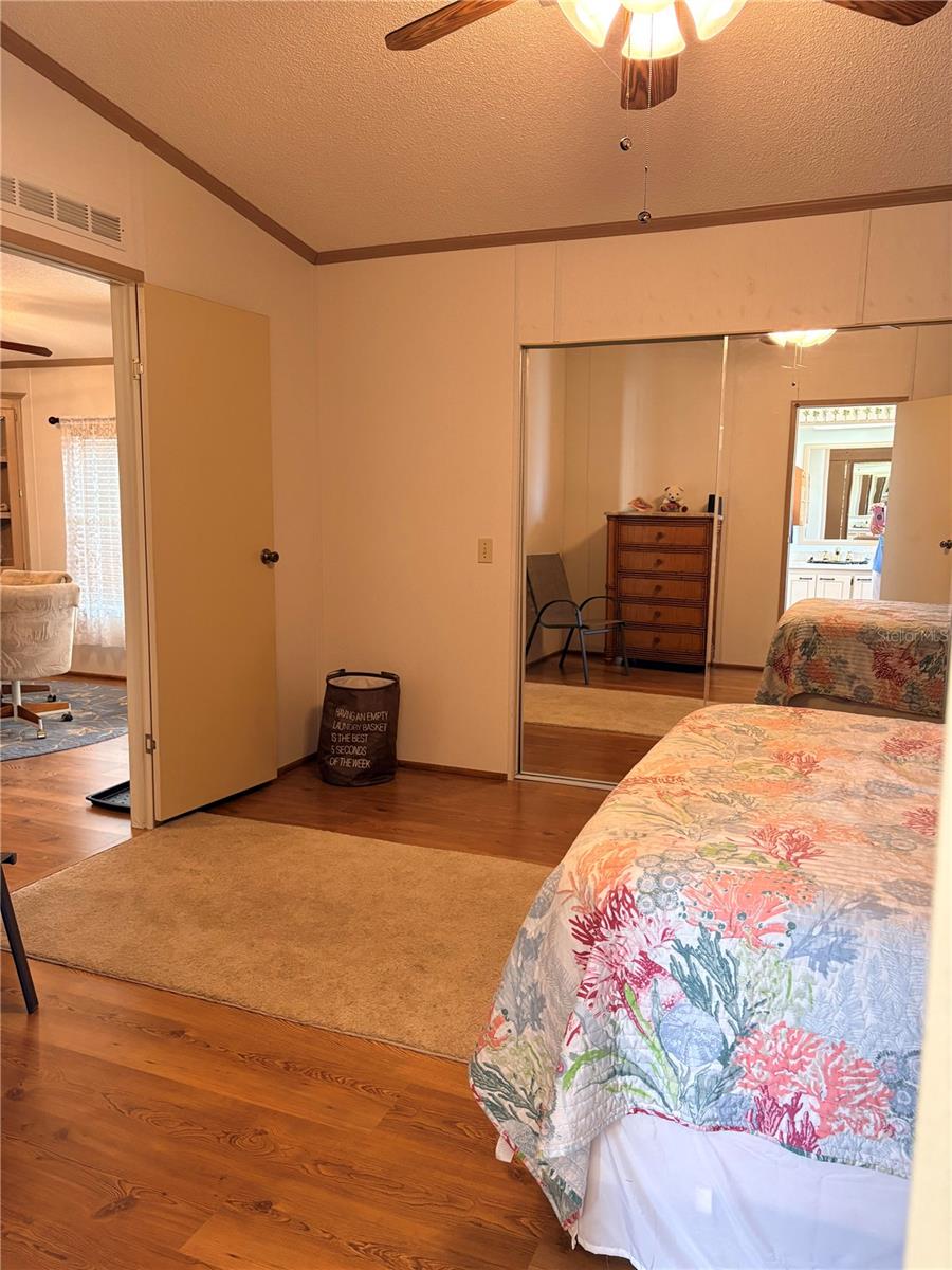 LAKE ARROWHEAD MOBILE VILLAGE PH 05 - Residential