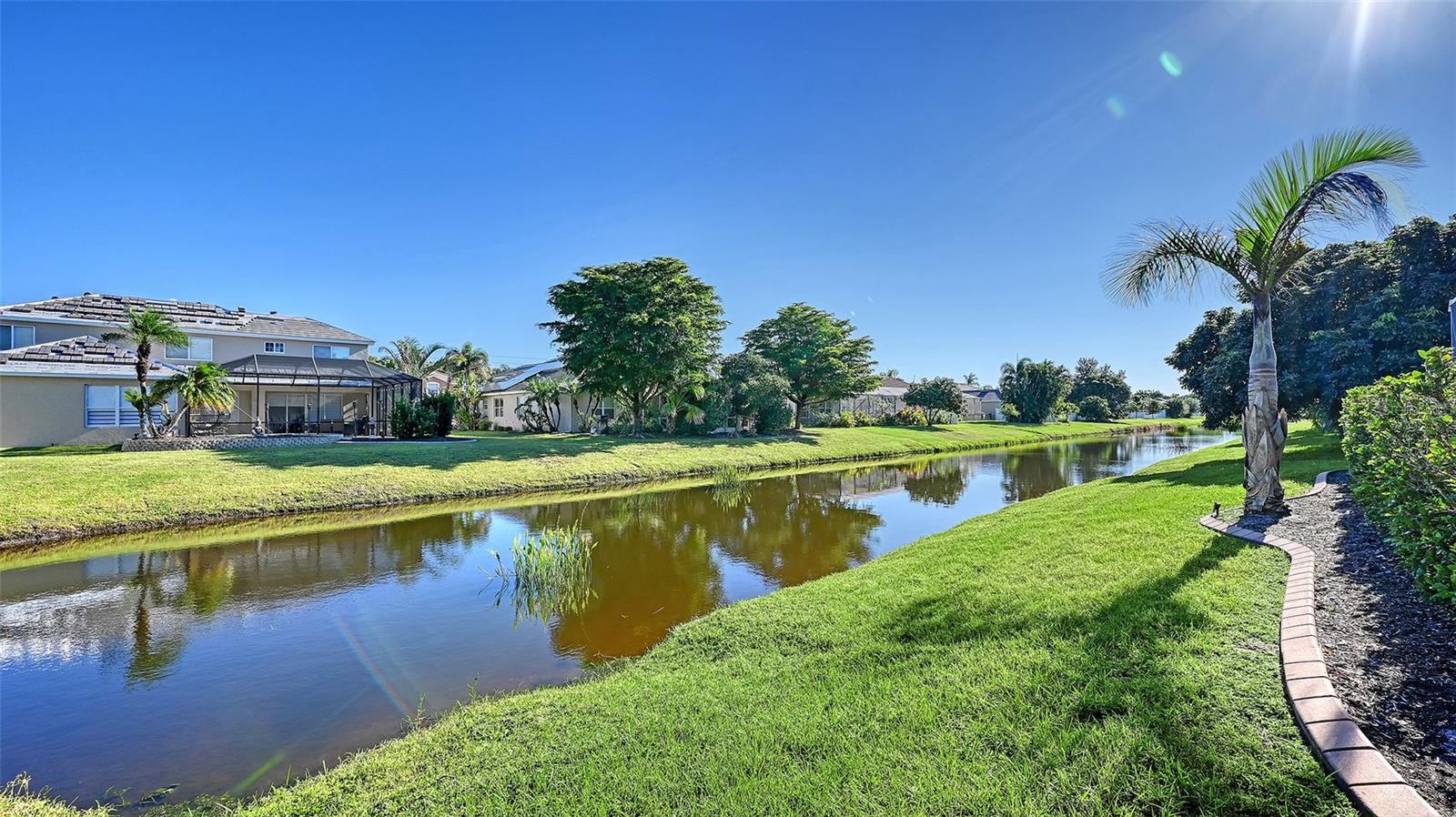 VILLAGES AT PINETREE SPRUCE PI - Residential