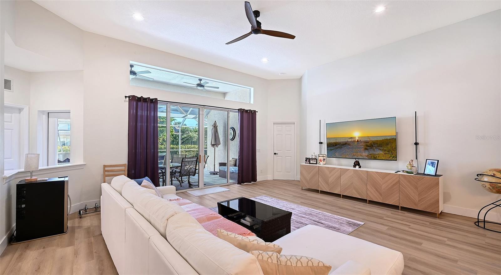 VILLAGES AT PINETREE SPRUCE PI - Residential